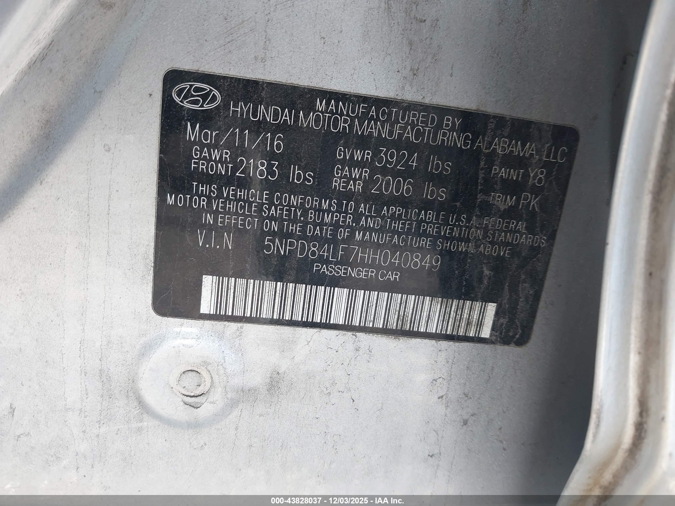 HYUNDAI ELANTRA image 9