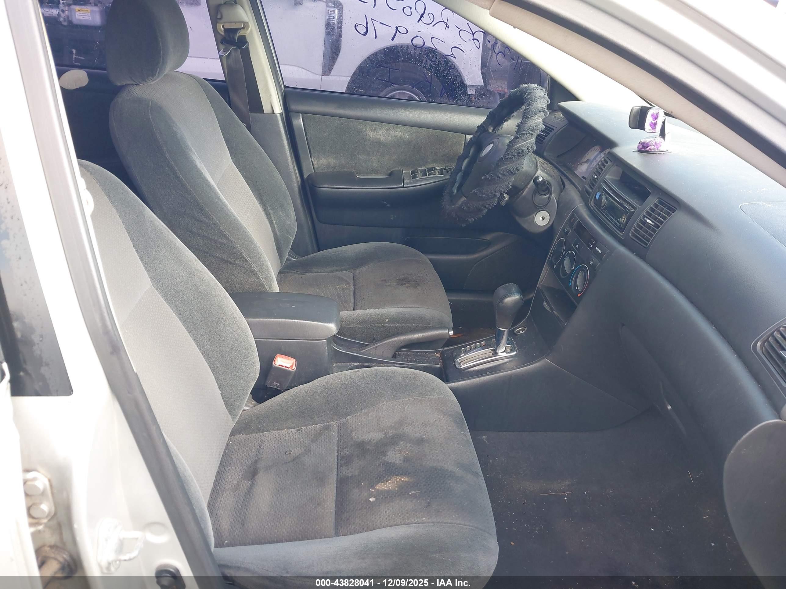 TOYOTA COROLLA image 5