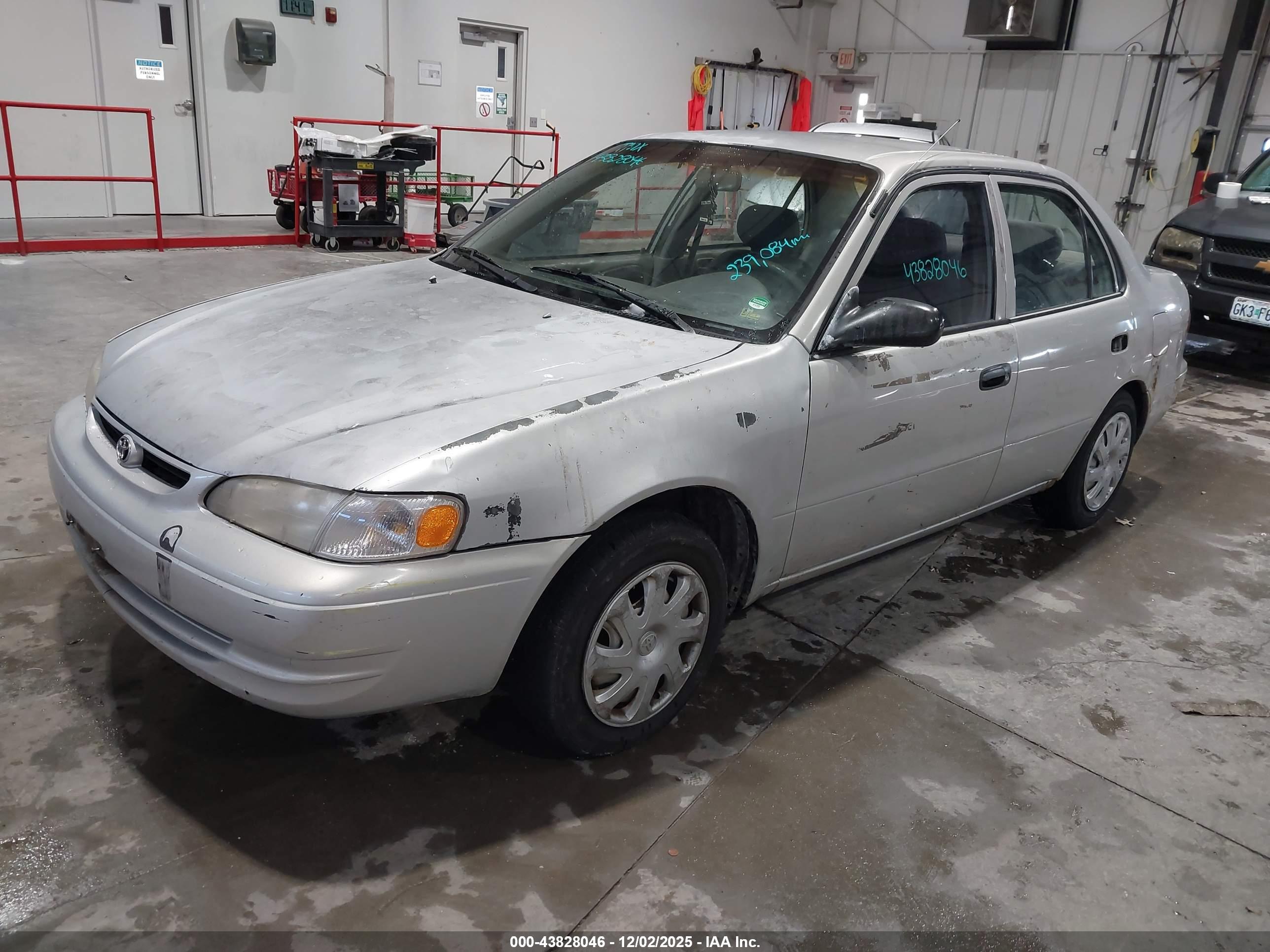 TOYOTA COROLLA image 2