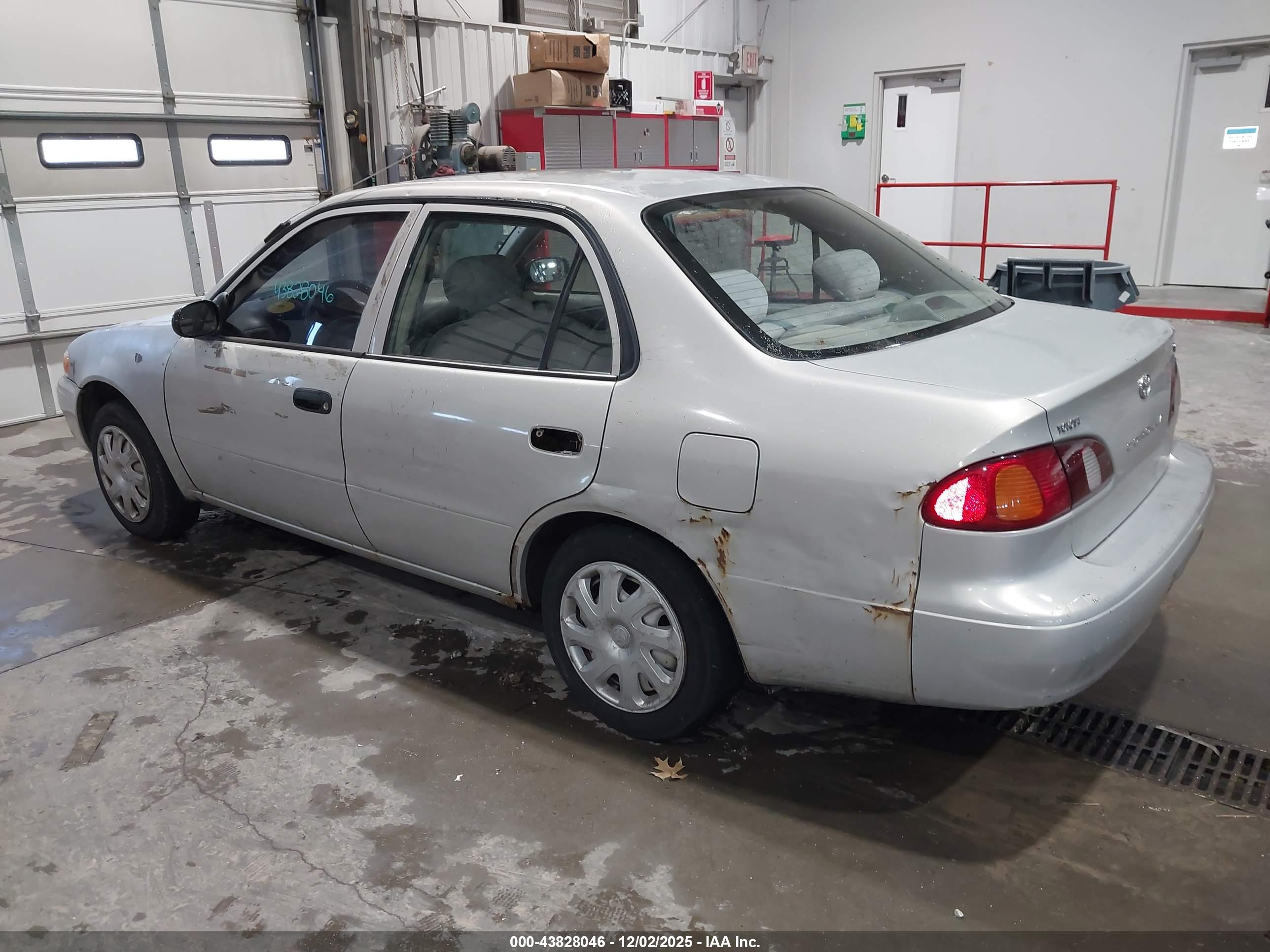 TOYOTA COROLLA image 3