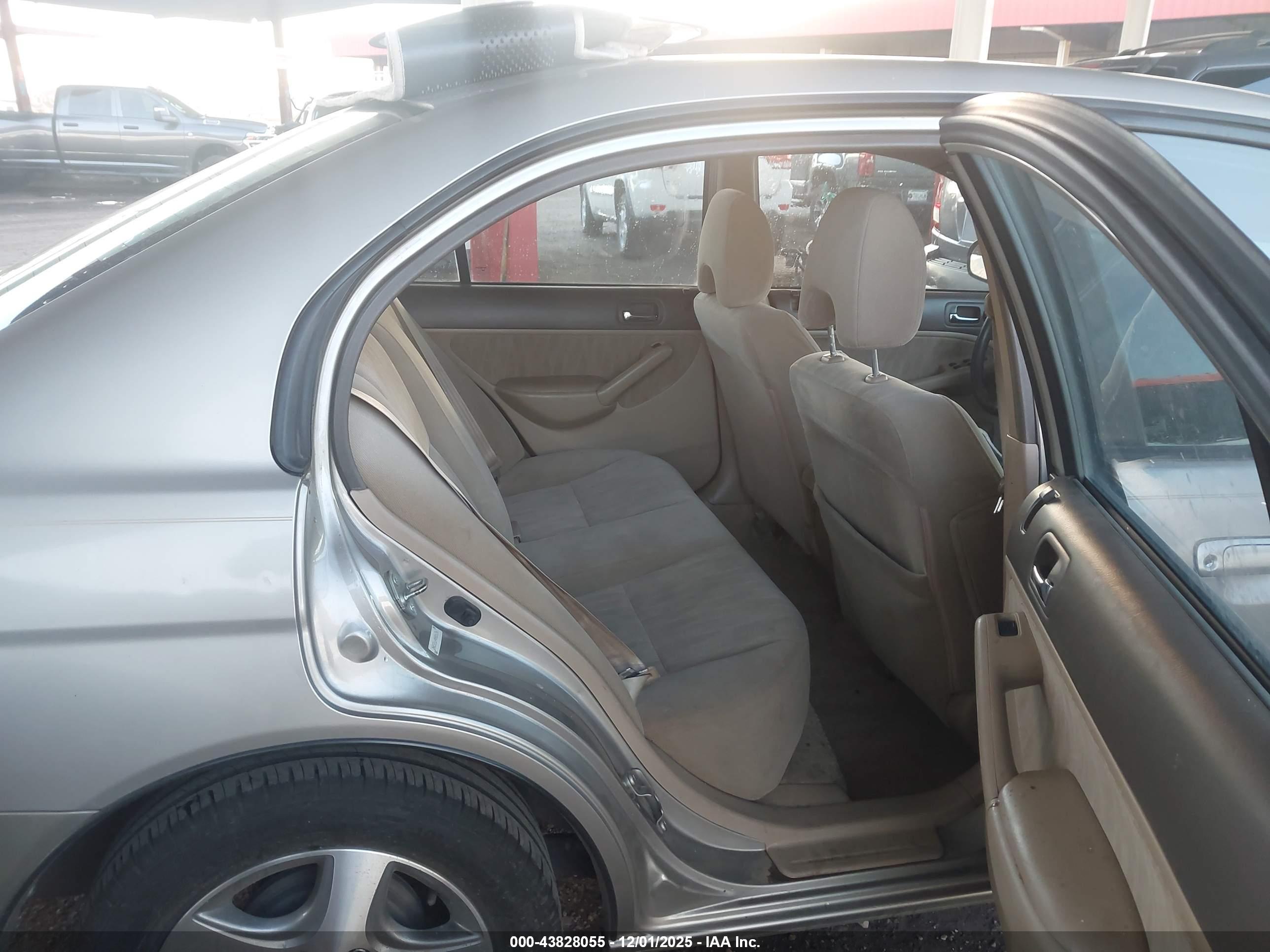 HONDA CIVIC image 8