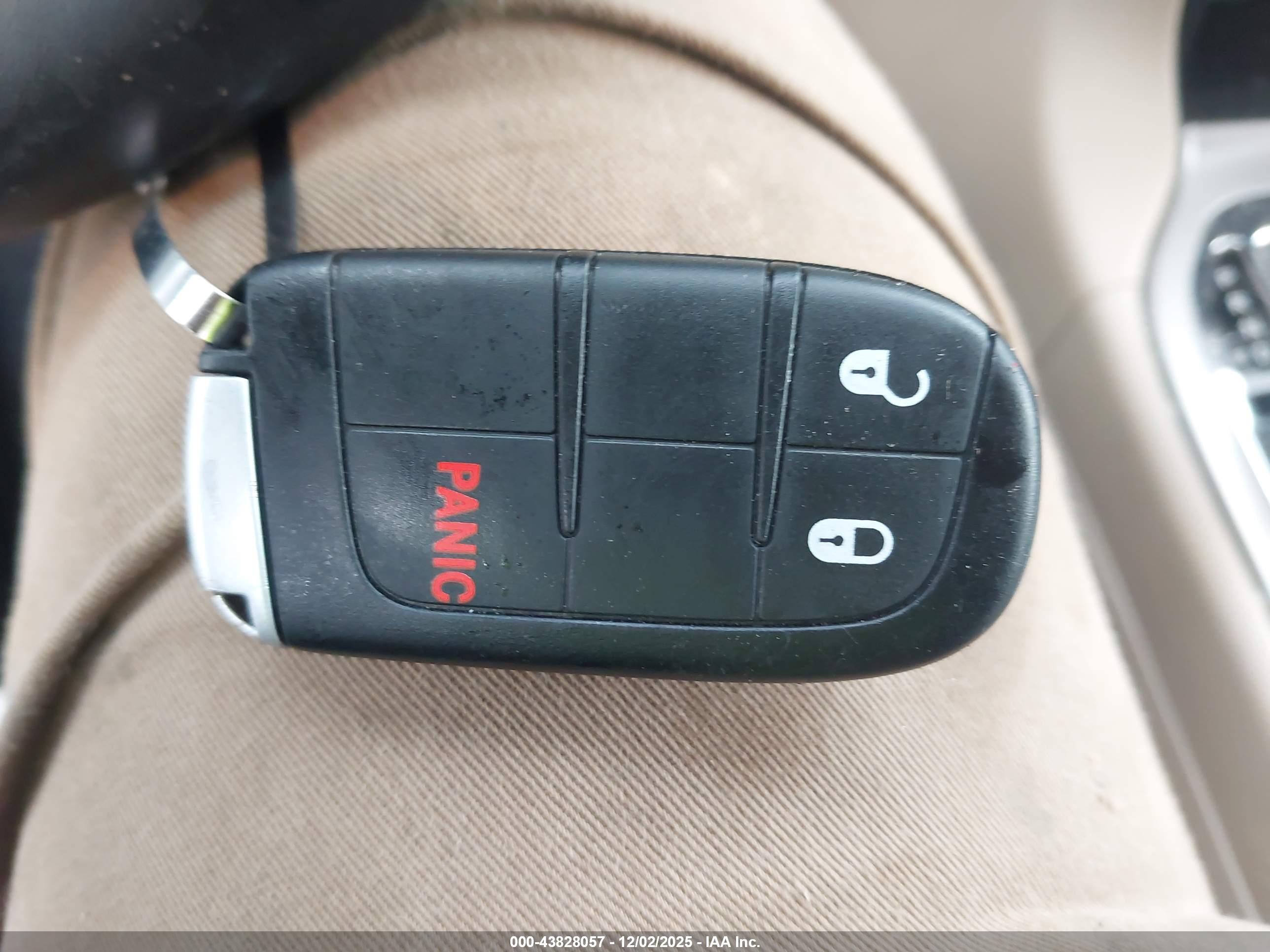 JEEP GRAND image 11