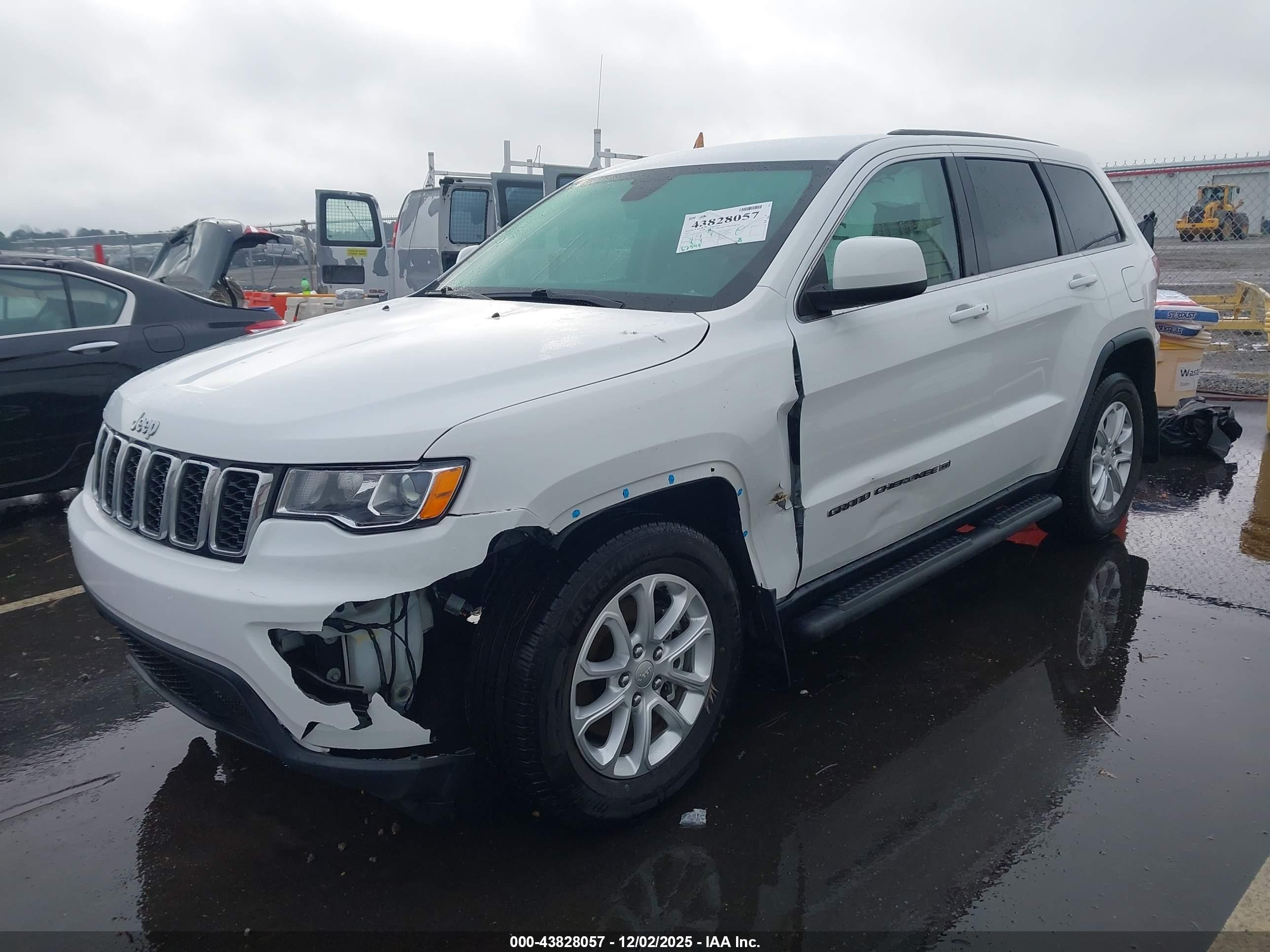 JEEP GRAND image 2