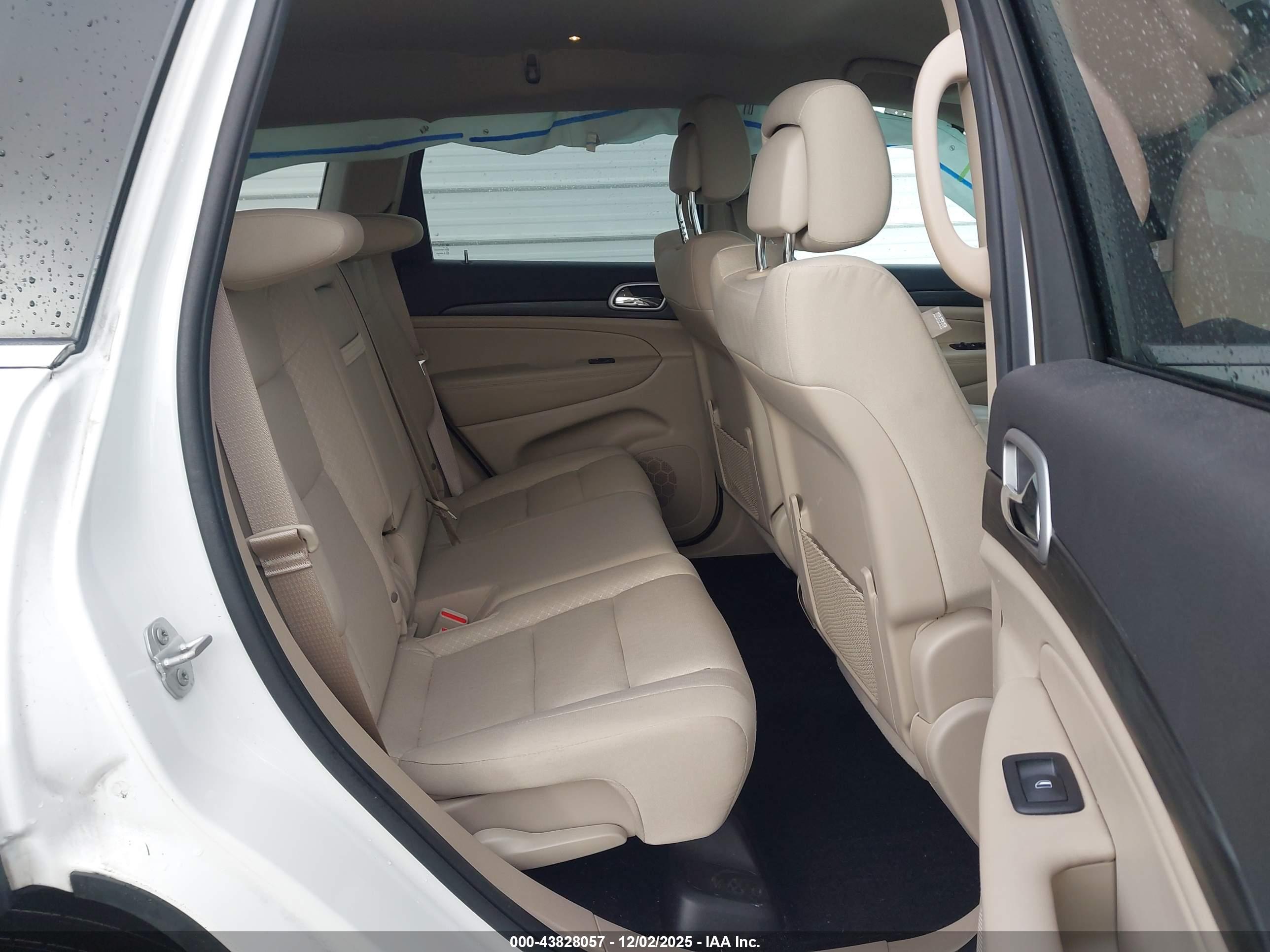 JEEP GRAND image 8