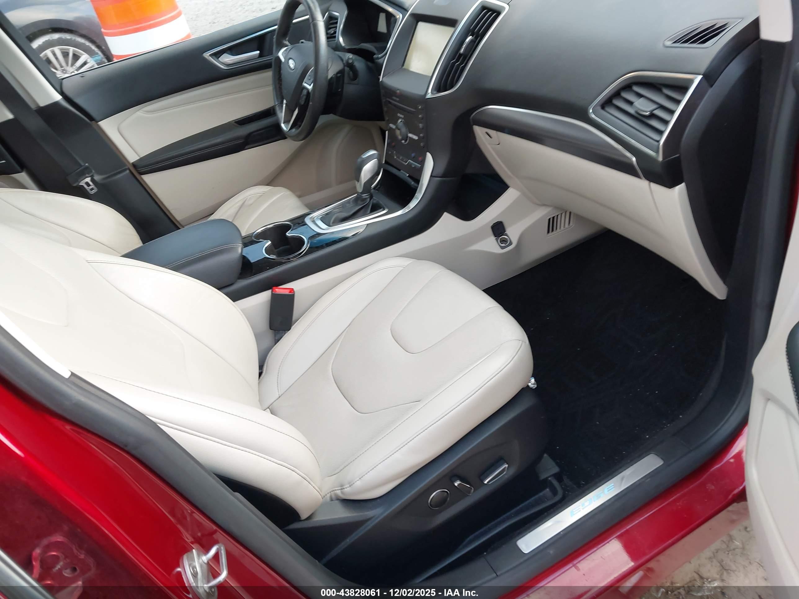 FORD EDGE image 5