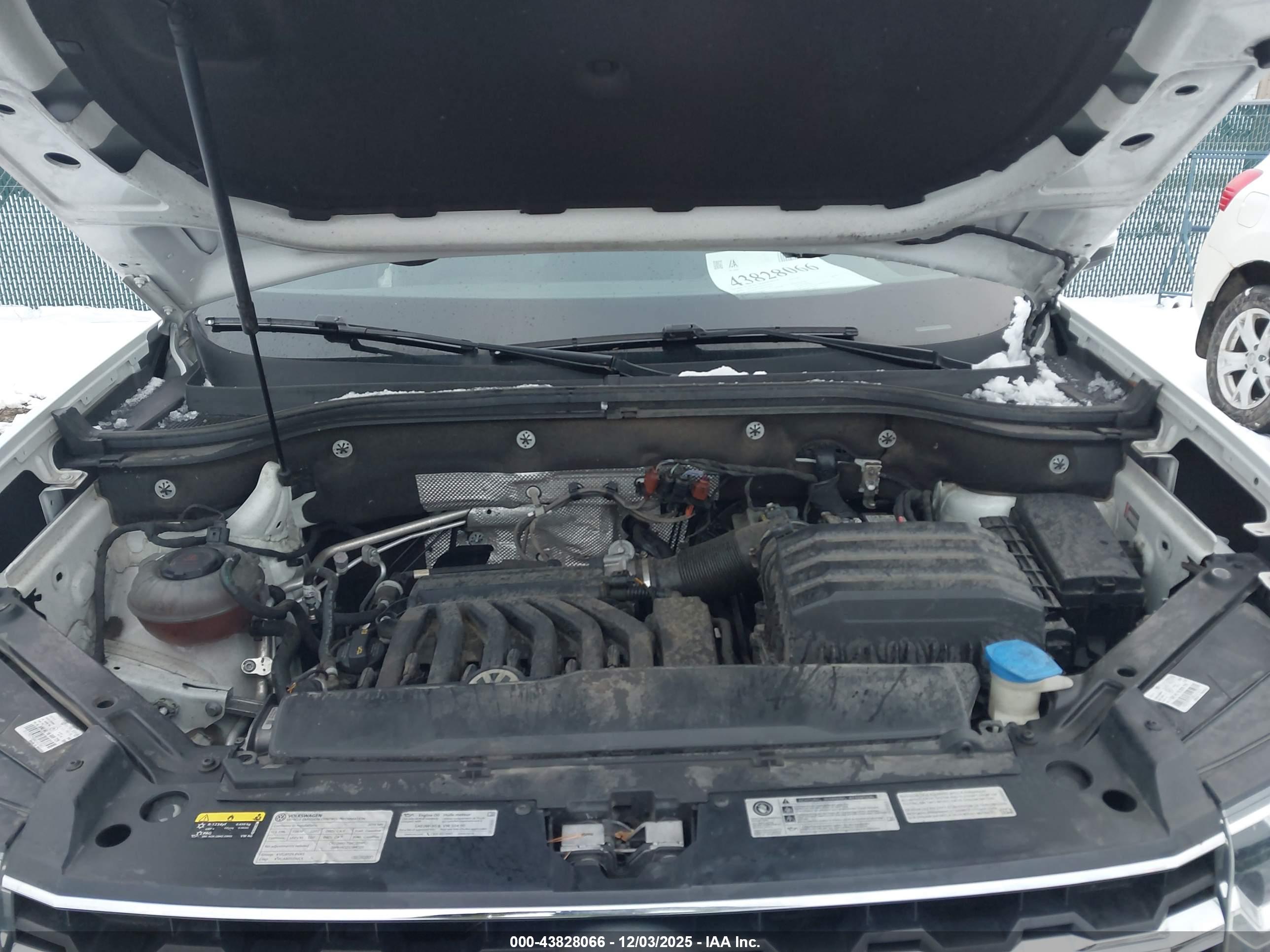 VOLKSWAGEN ATLAS image 10