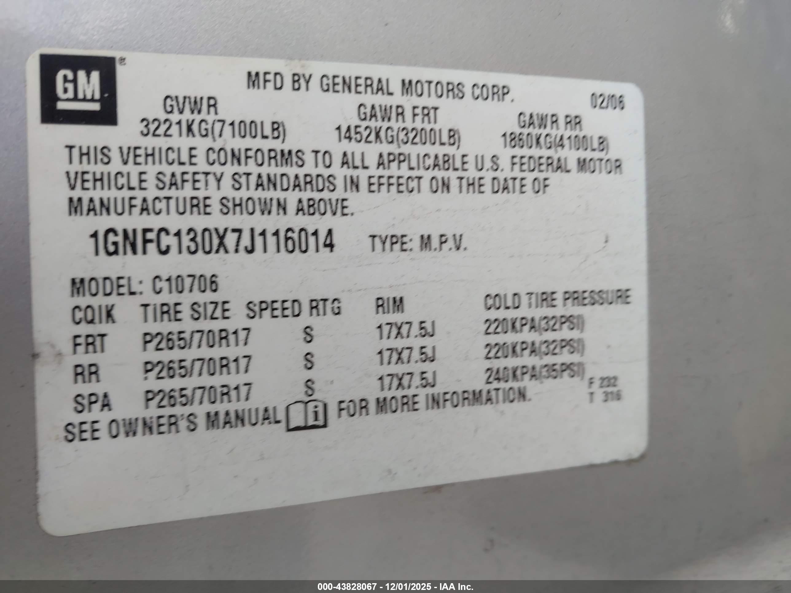 CHEVROLET TAHOE image 9
