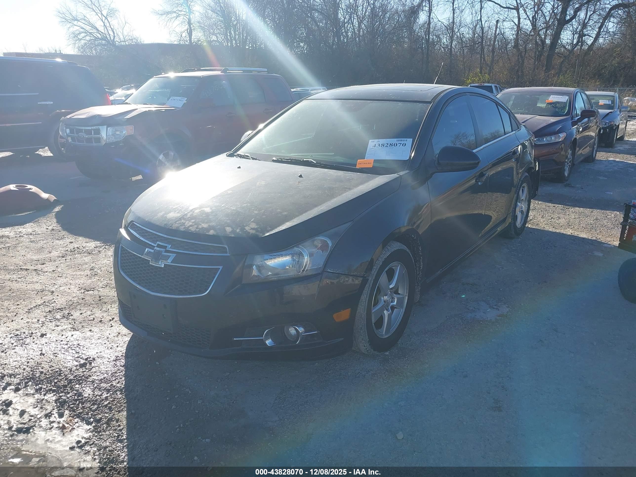 CHEVROLET CRUZE image 2
