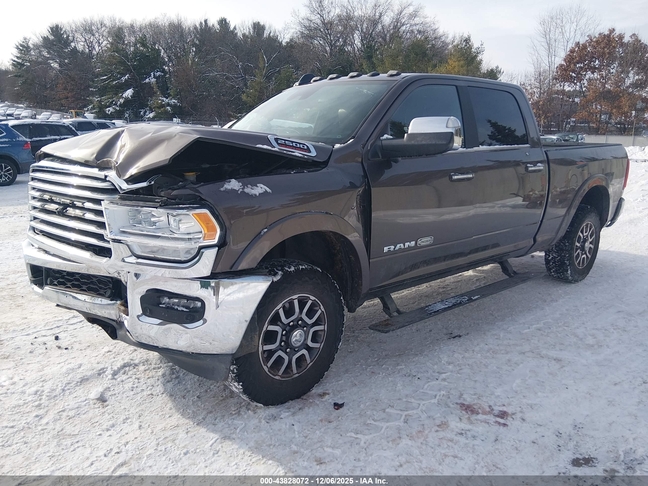 RAM 2500 image 2