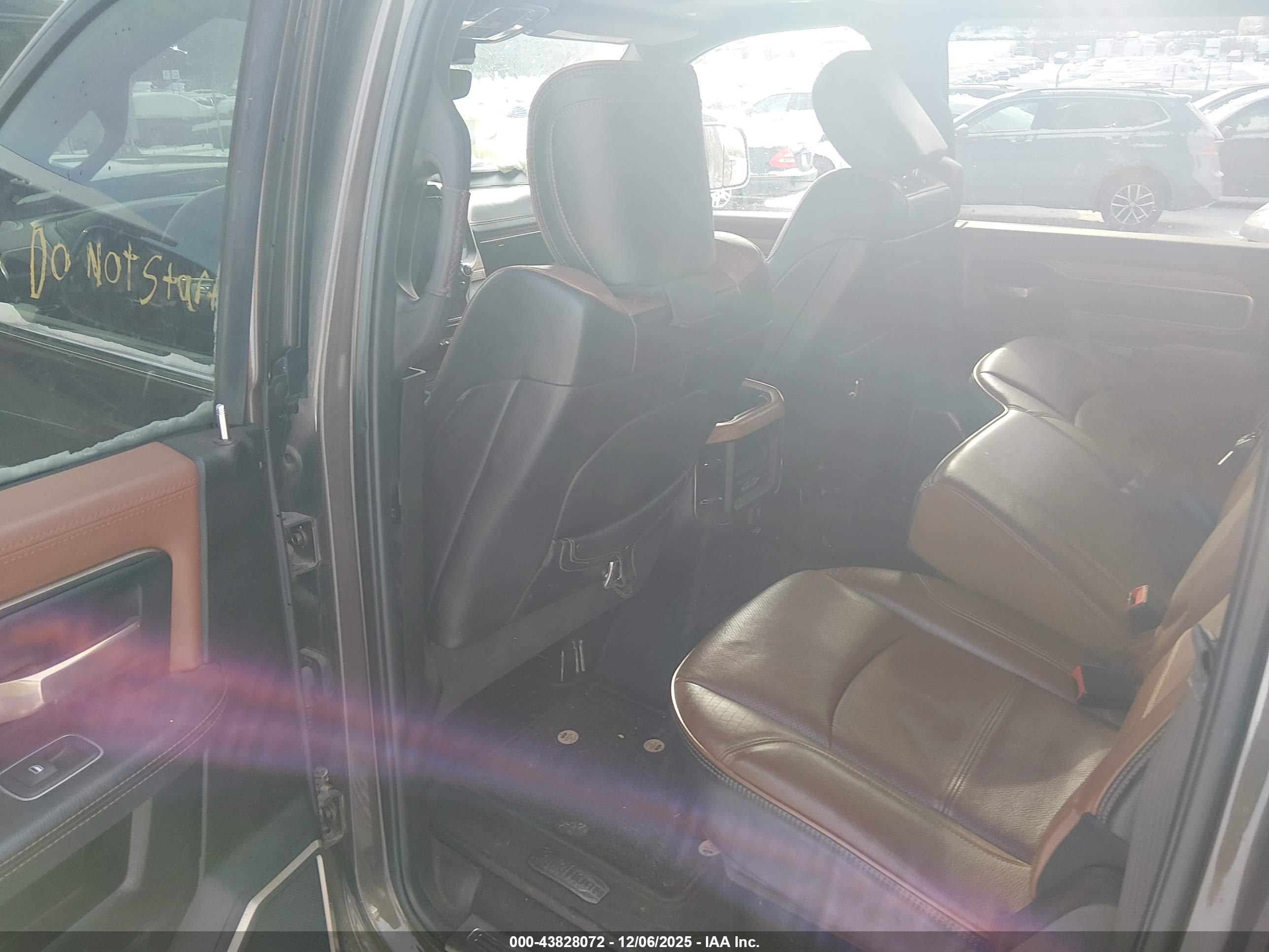 RAM 2500 image 8