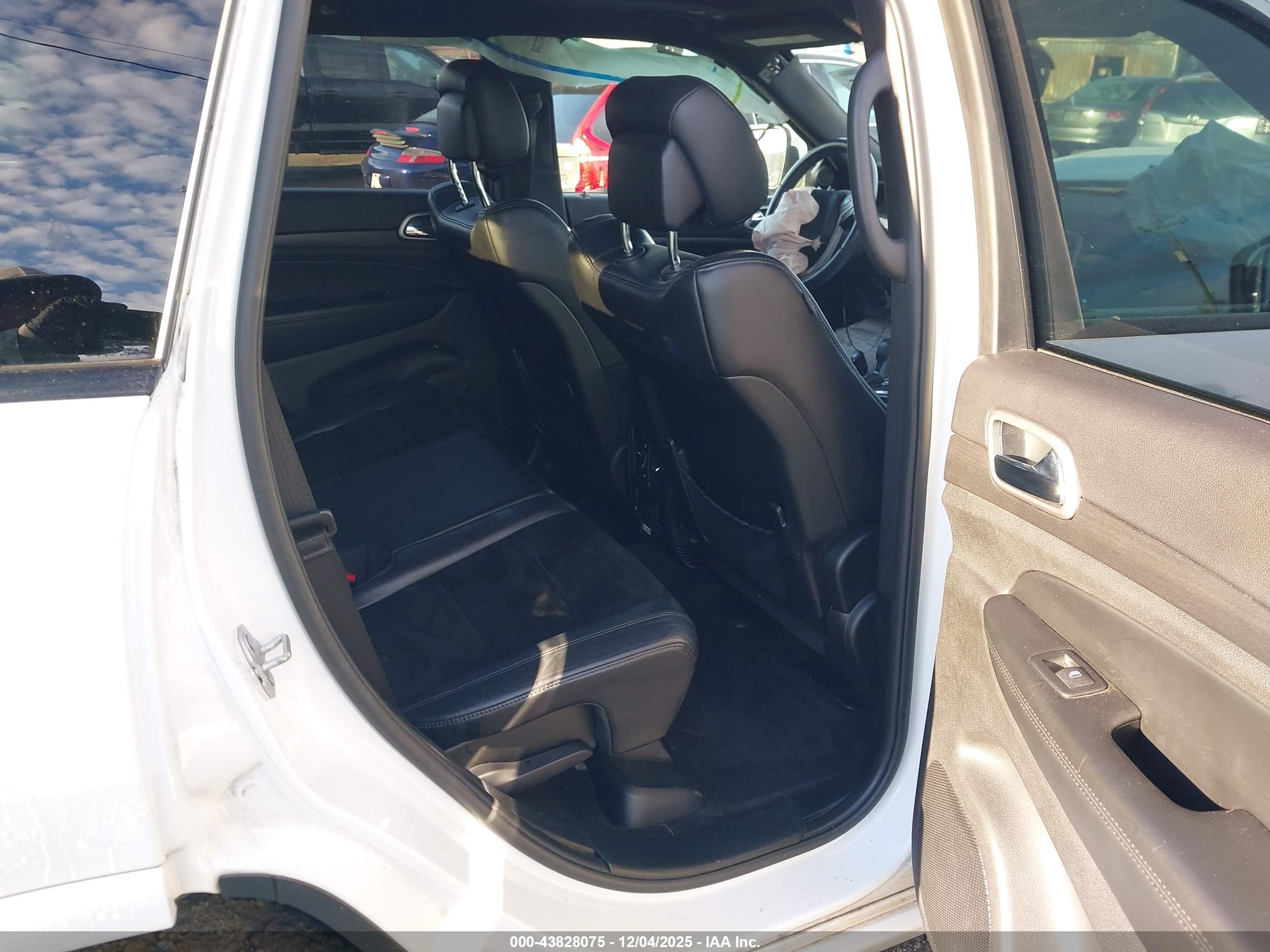 JEEP GRAND image 8