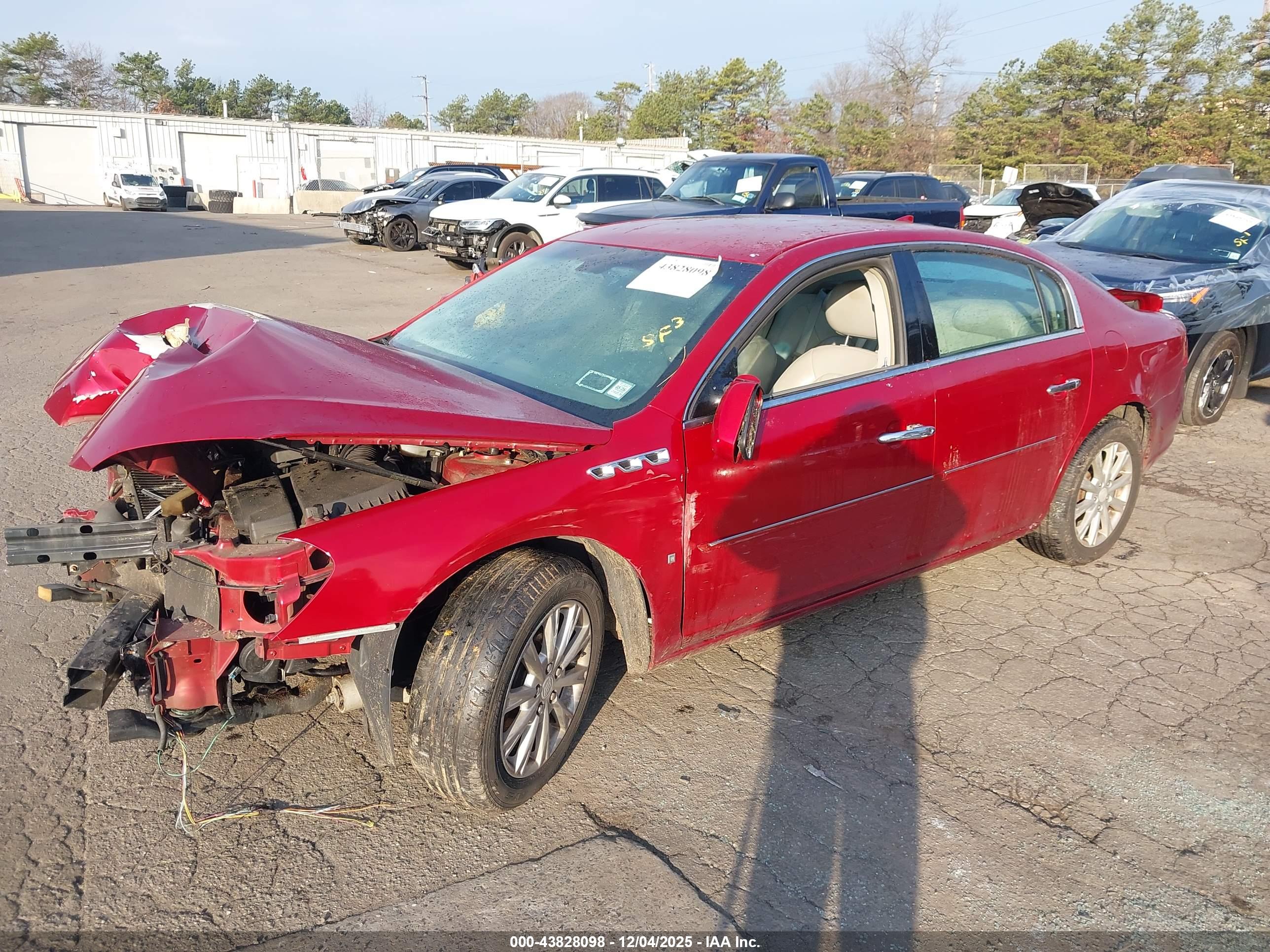 BUICK LUCERNE image 2