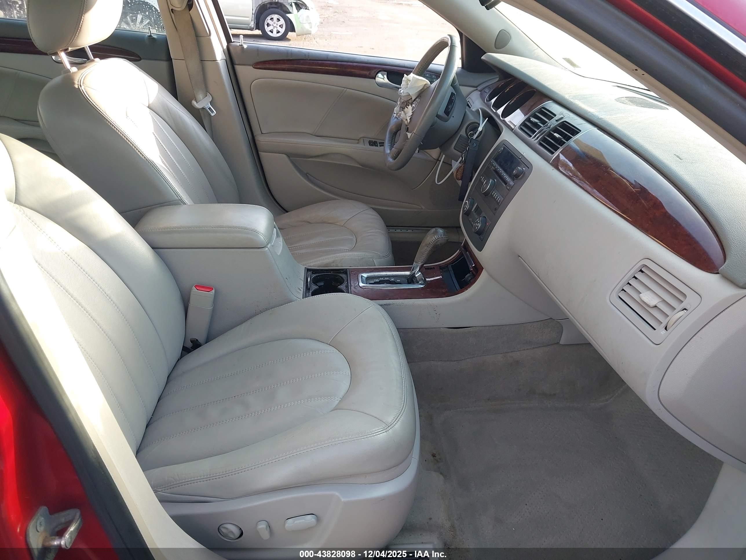BUICK LUCERNE image 5