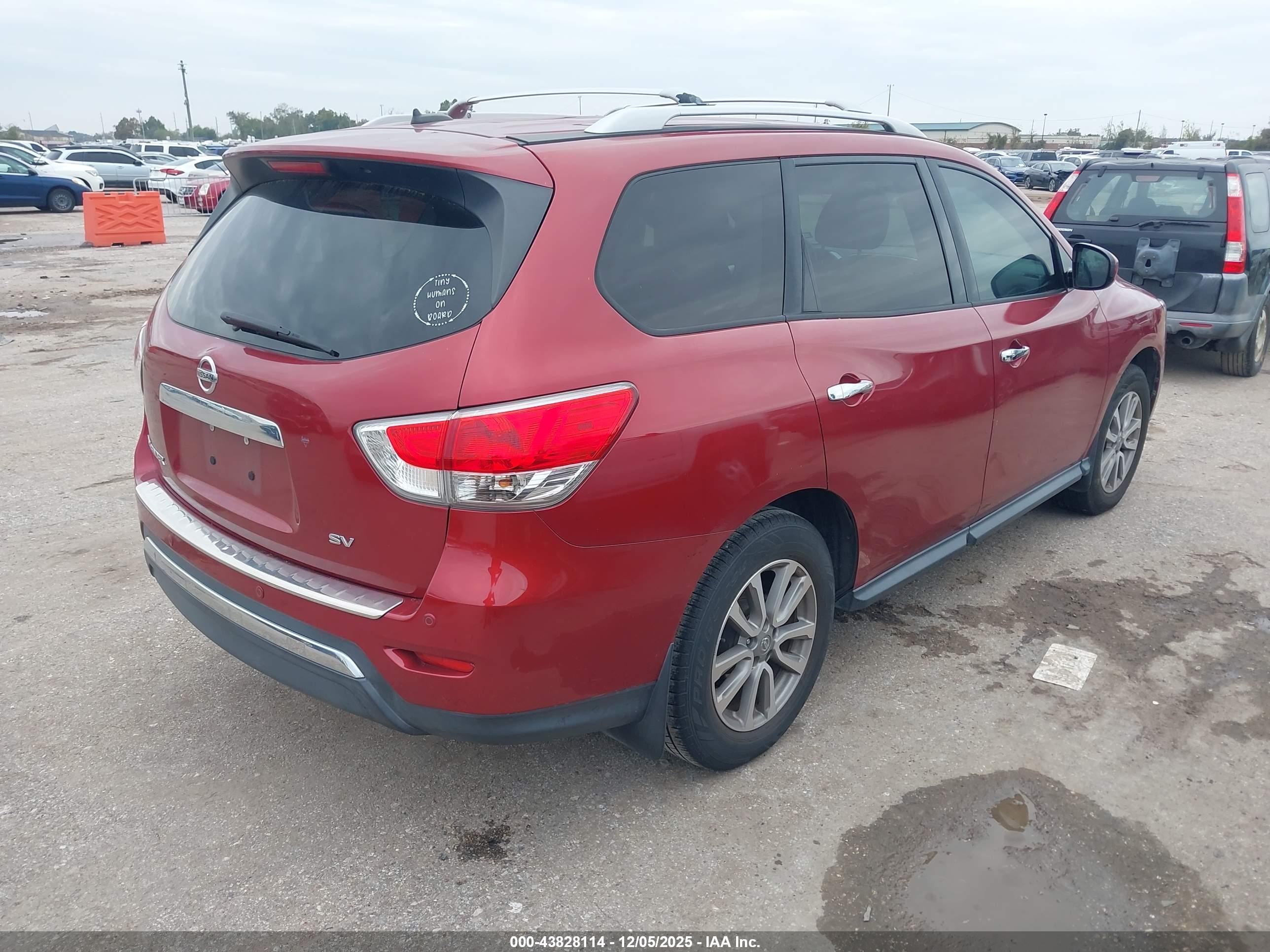 NISSAN PATHFINDER image 4