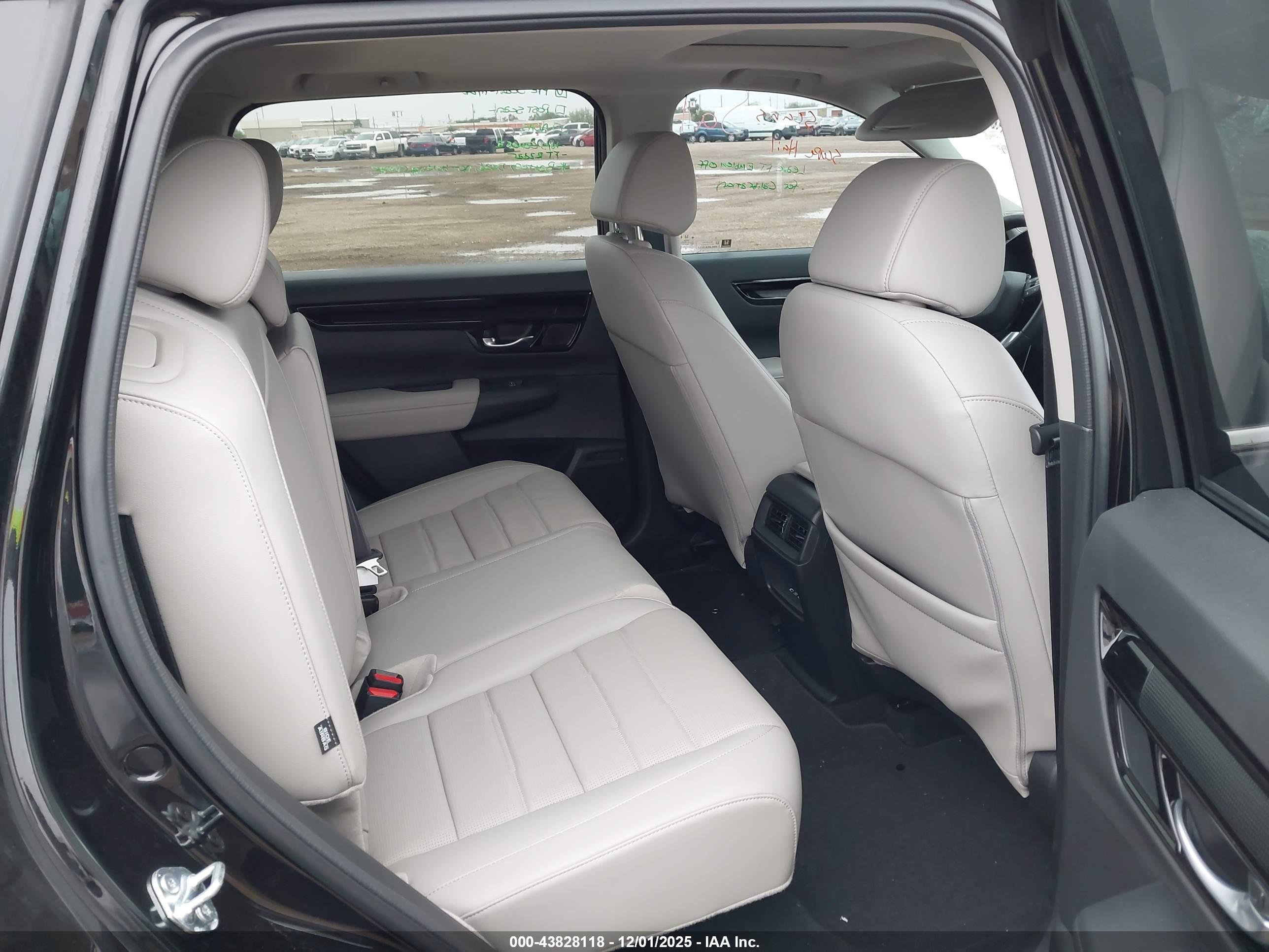 HONDA CR-V image 8
