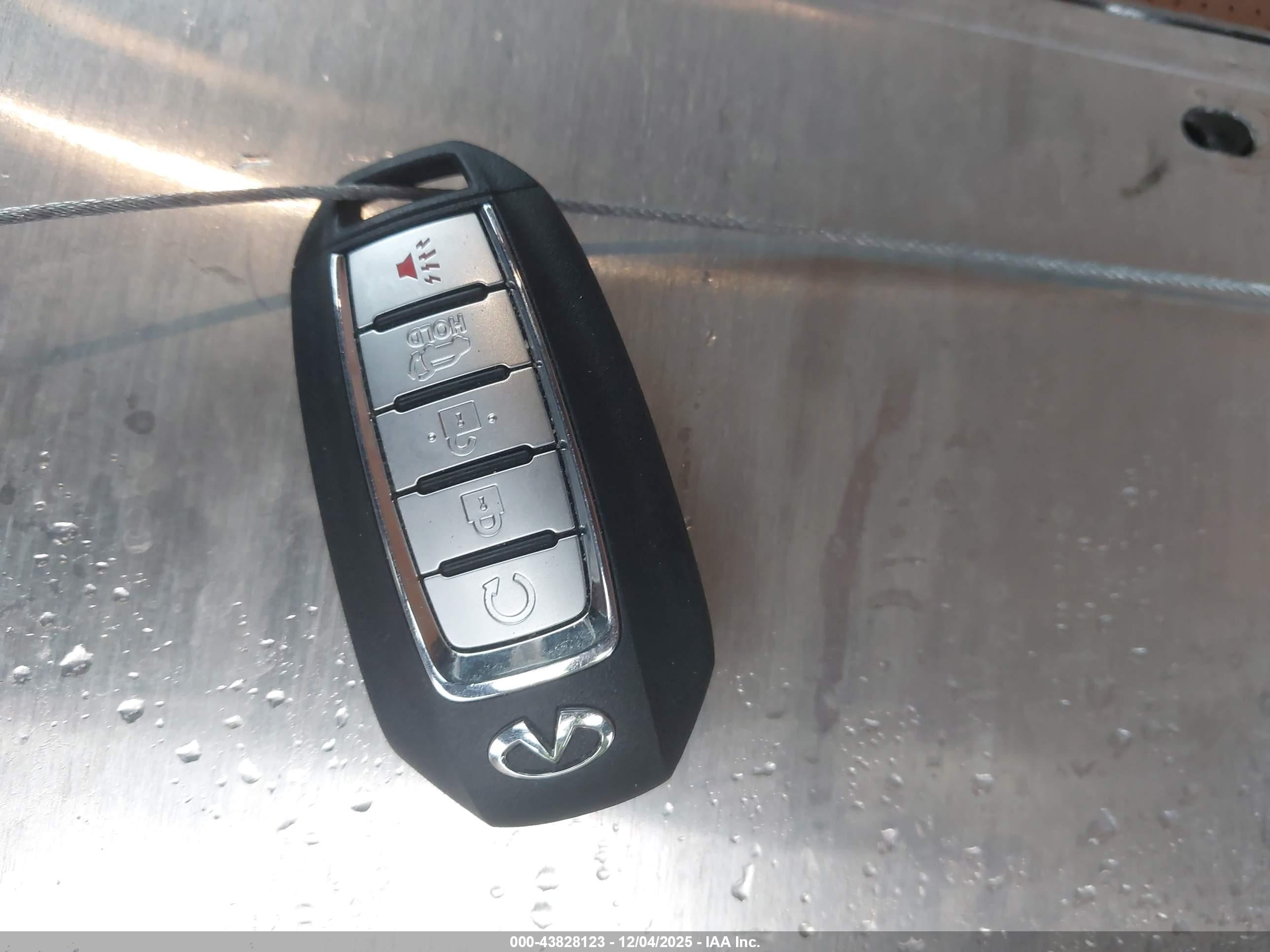 INFINITI QX60 image 11