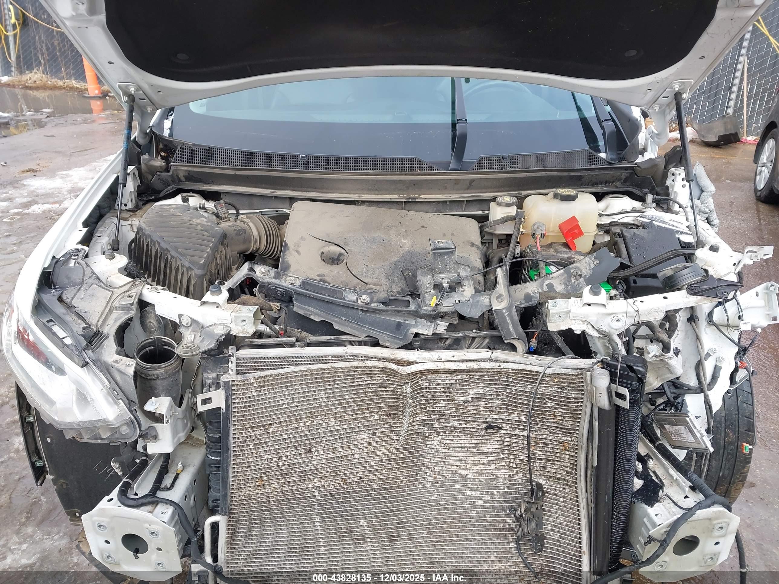 CHEVROLET TRAVERSE image 10