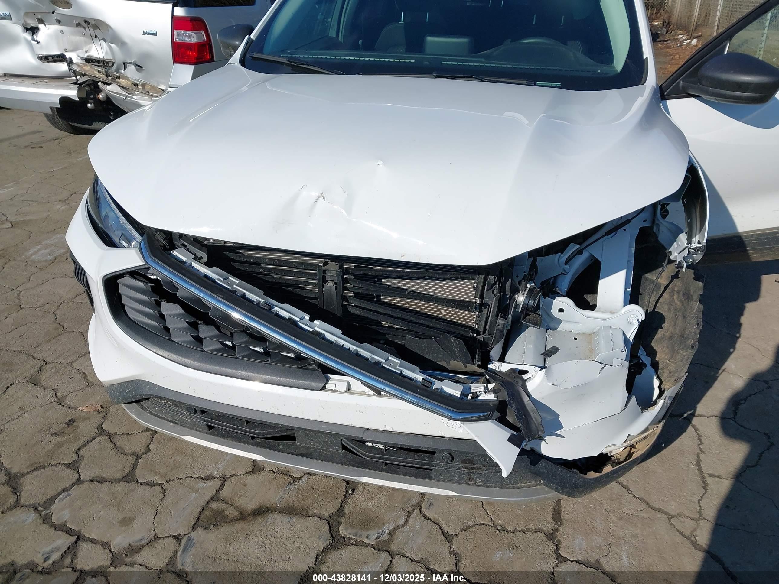 FORD ESCAPE image 6