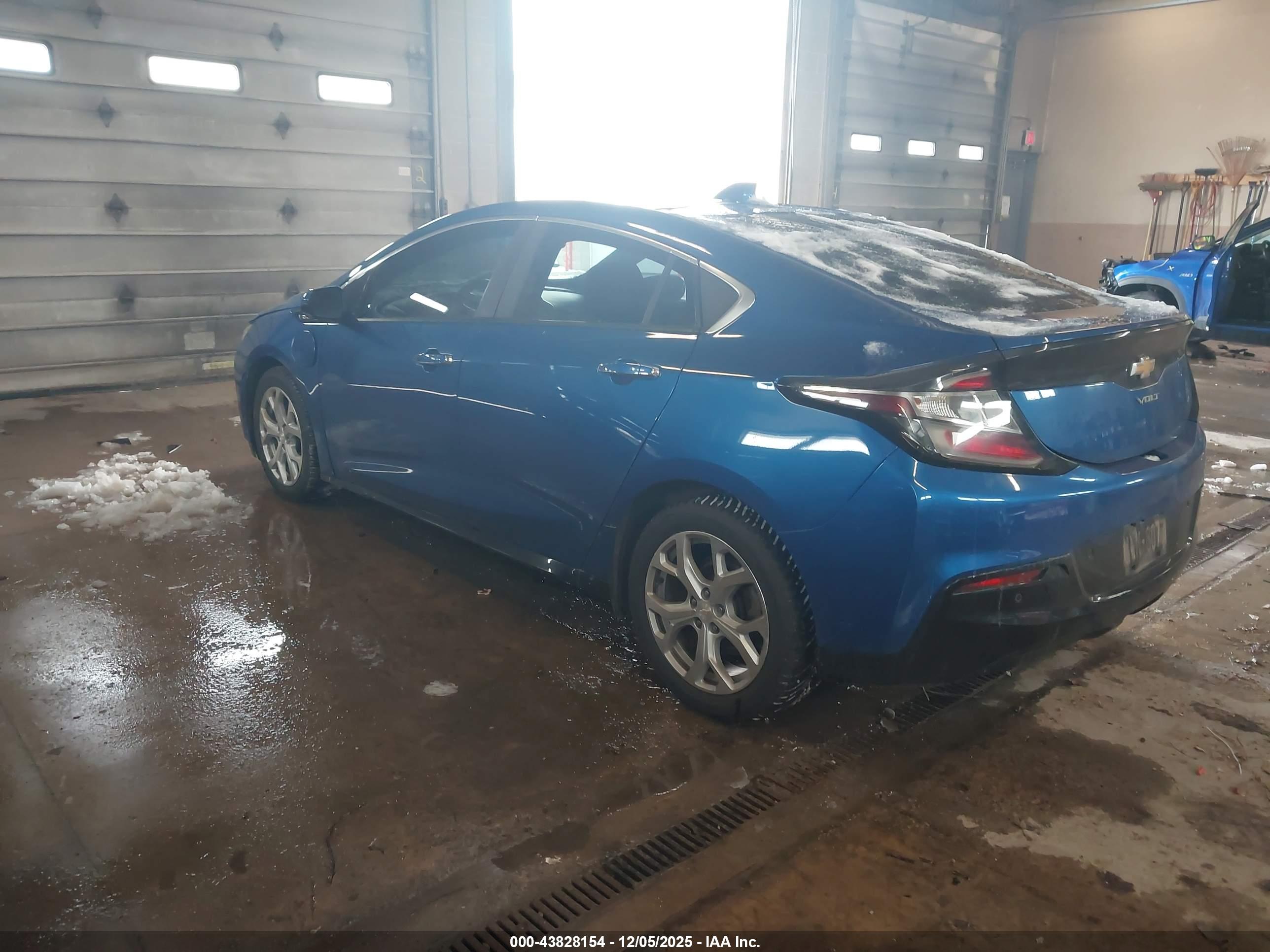 CHEVROLET VOLT image 3