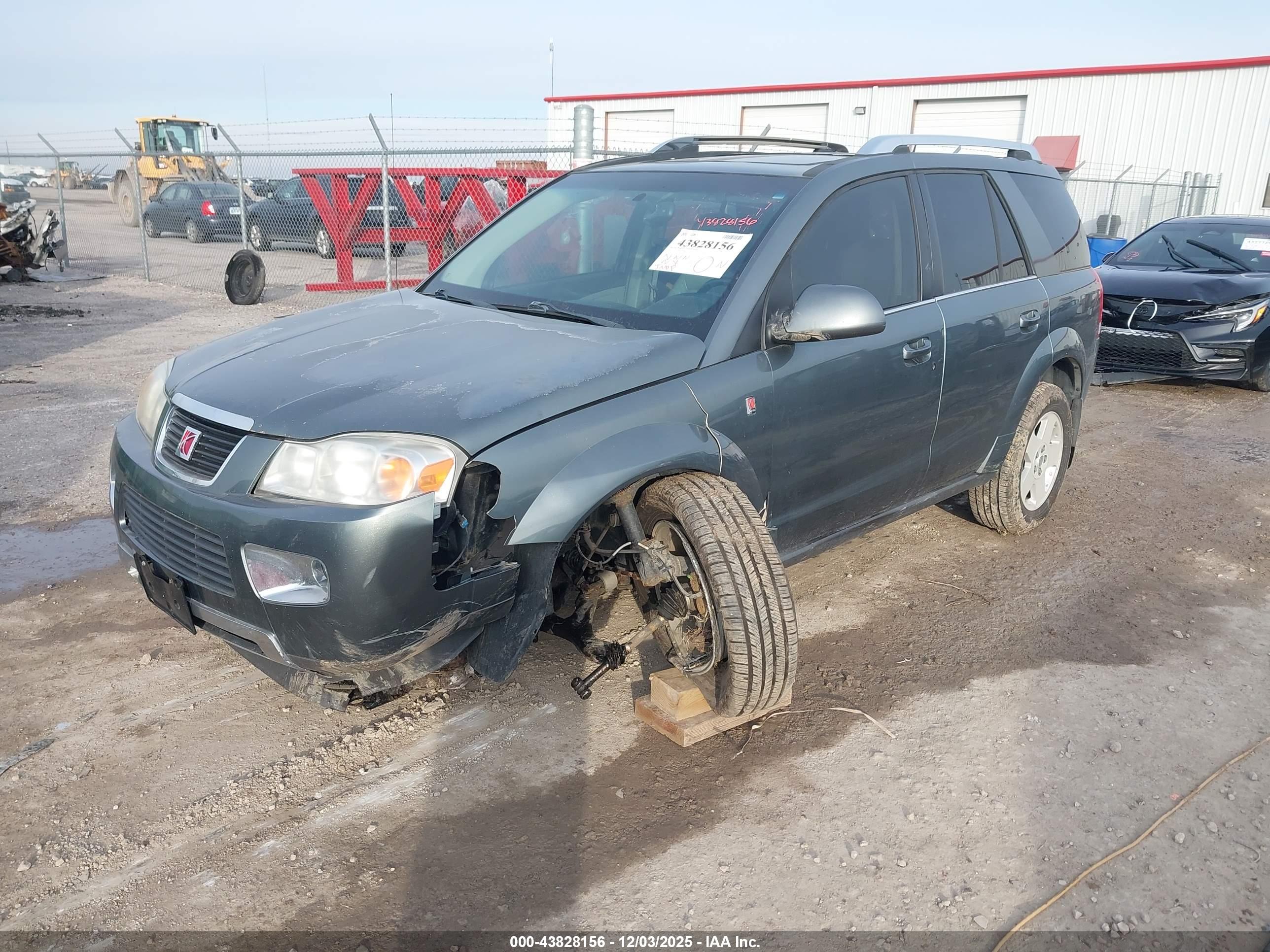 SATURN VUE image 2