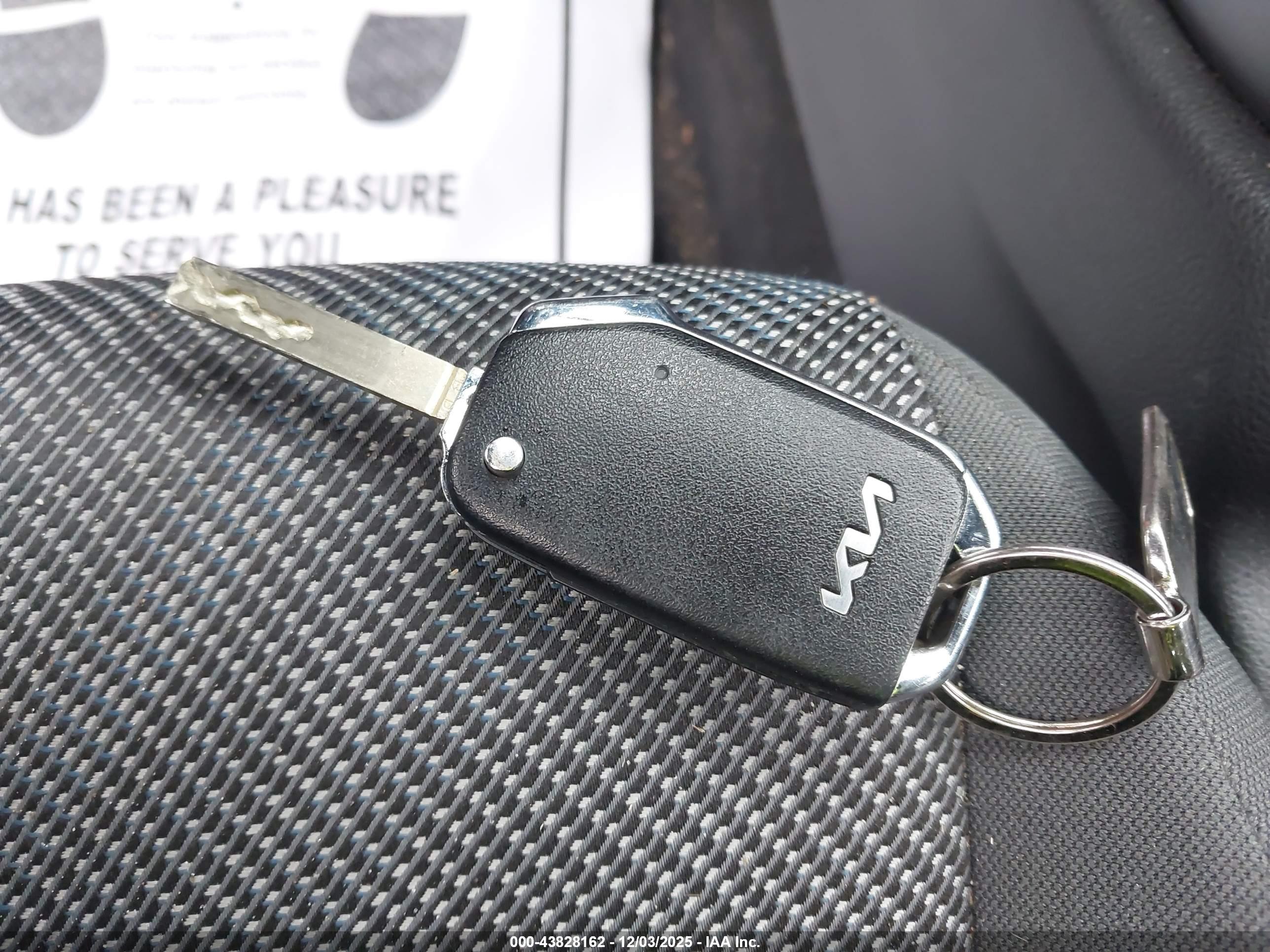 KIA SELTOS image 11