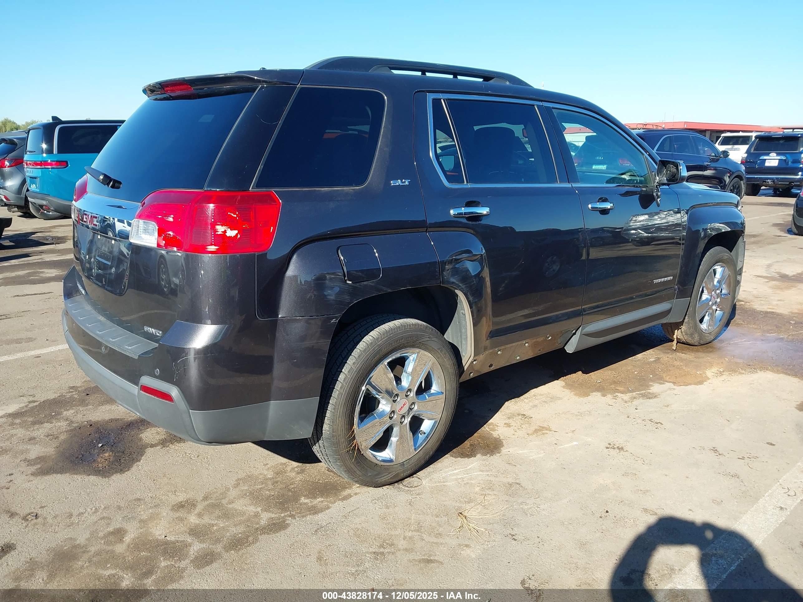 GMC TERRAIN image 4