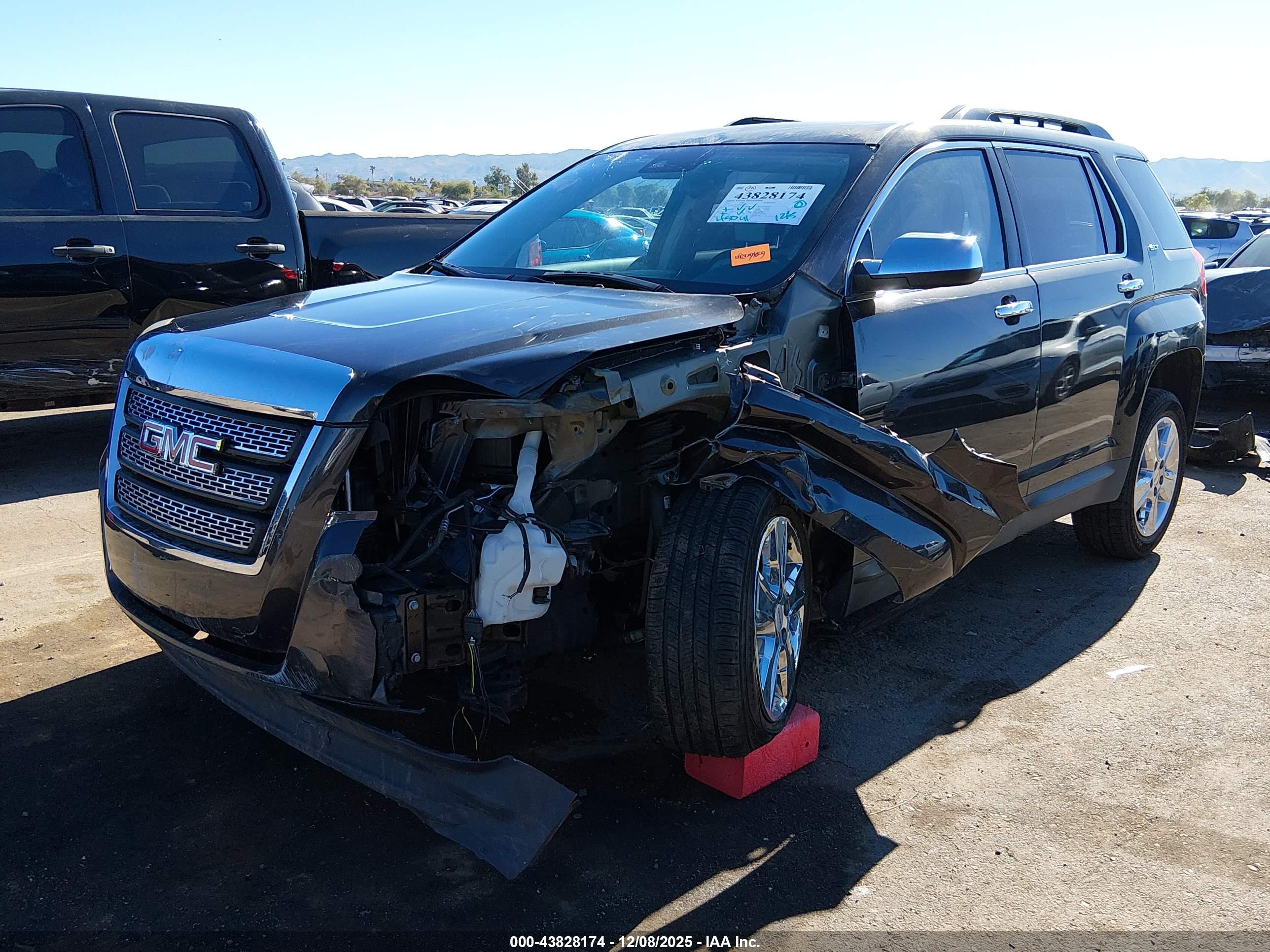 GMC TERRAIN image 6