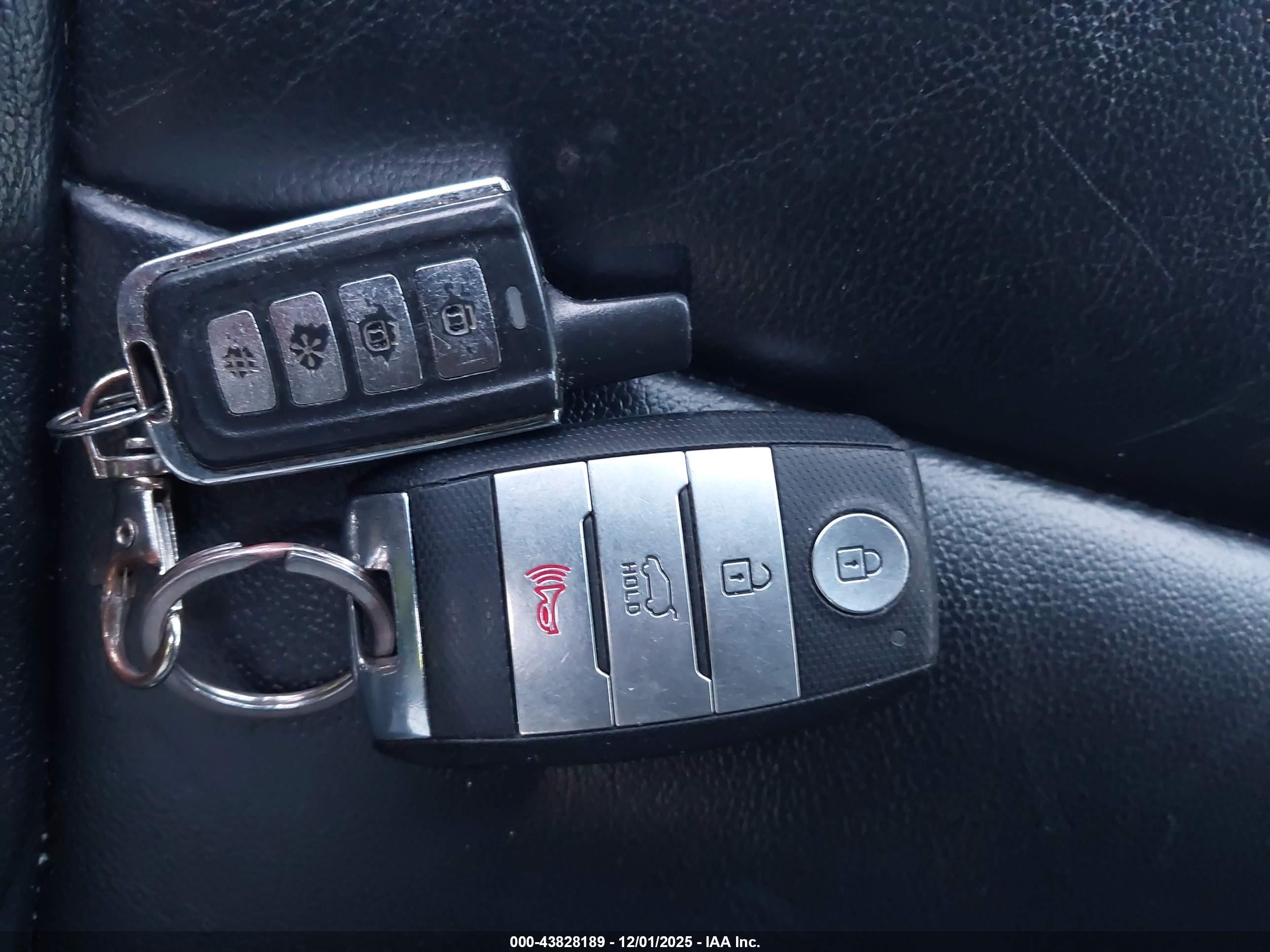 KIA SPORTAGE image 11