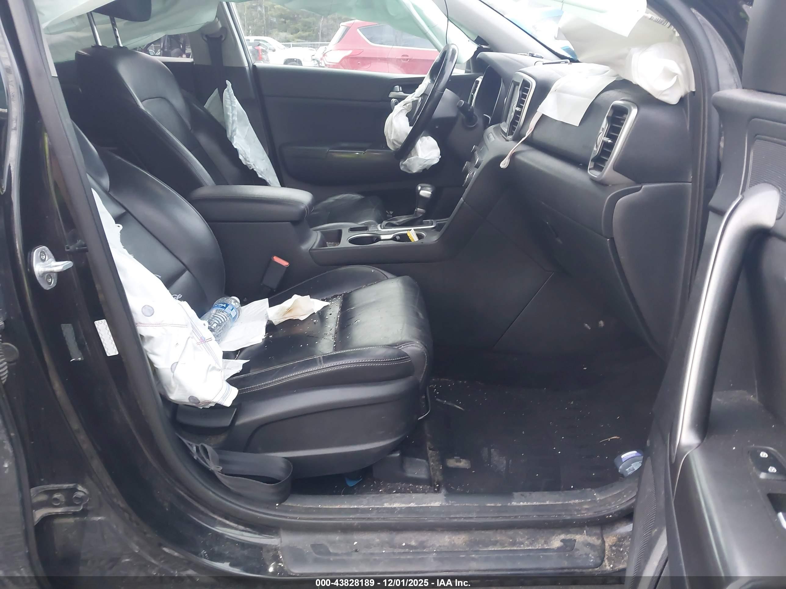 KIA SPORTAGE image 5