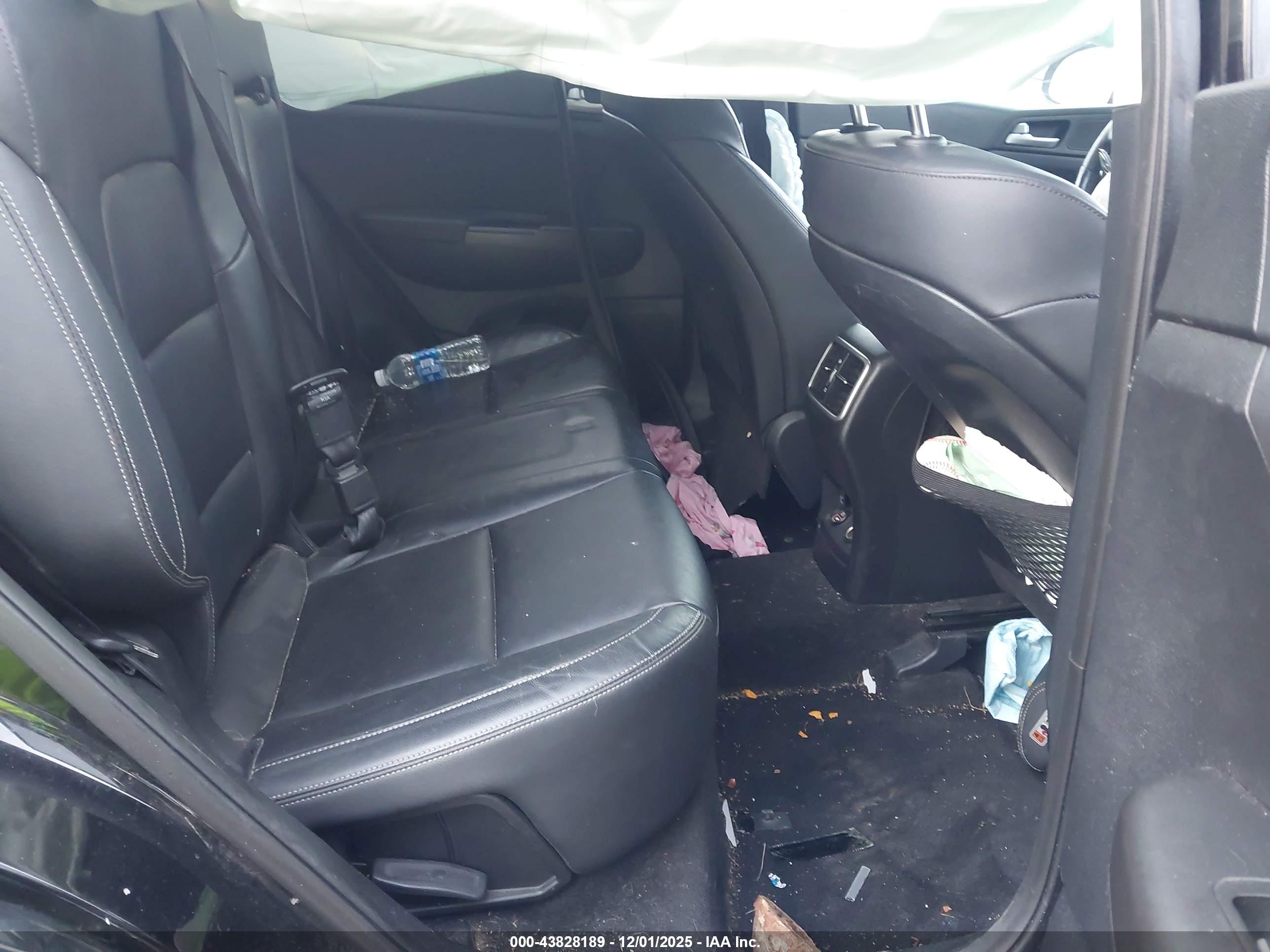 KIA SPORTAGE image 8