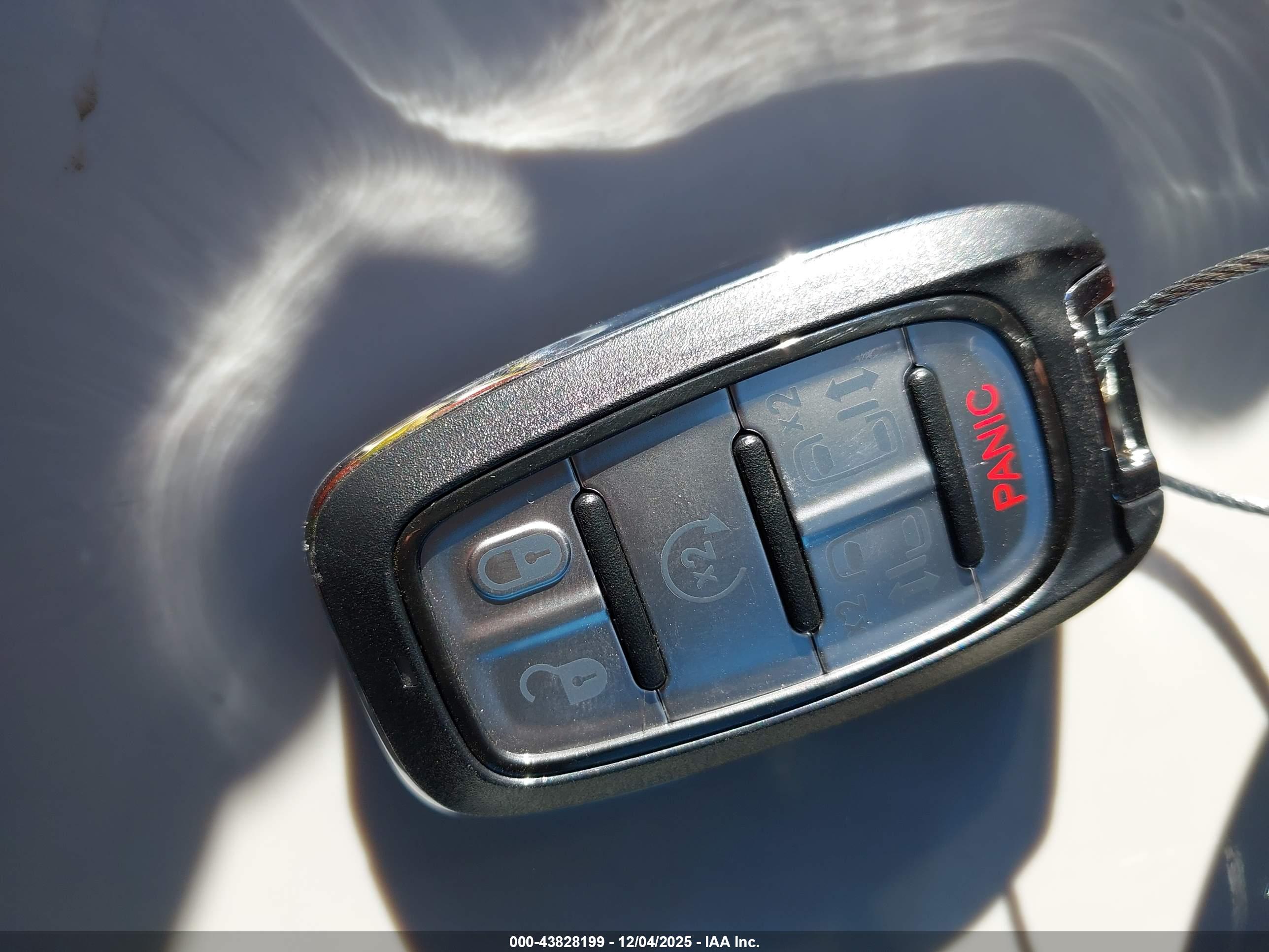 CHRYSLER PACIFICA image 11