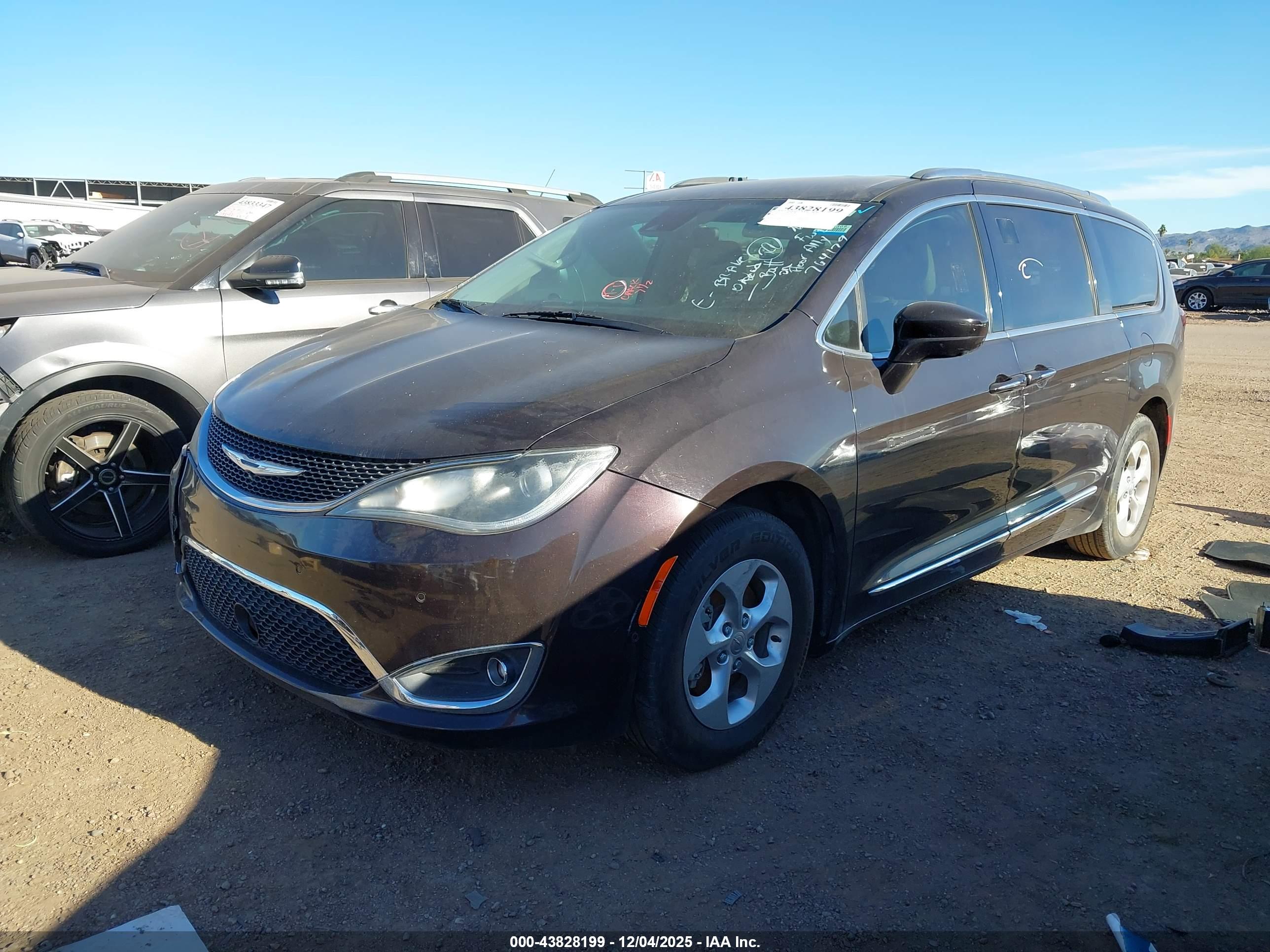 CHRYSLER PACIFICA image 2