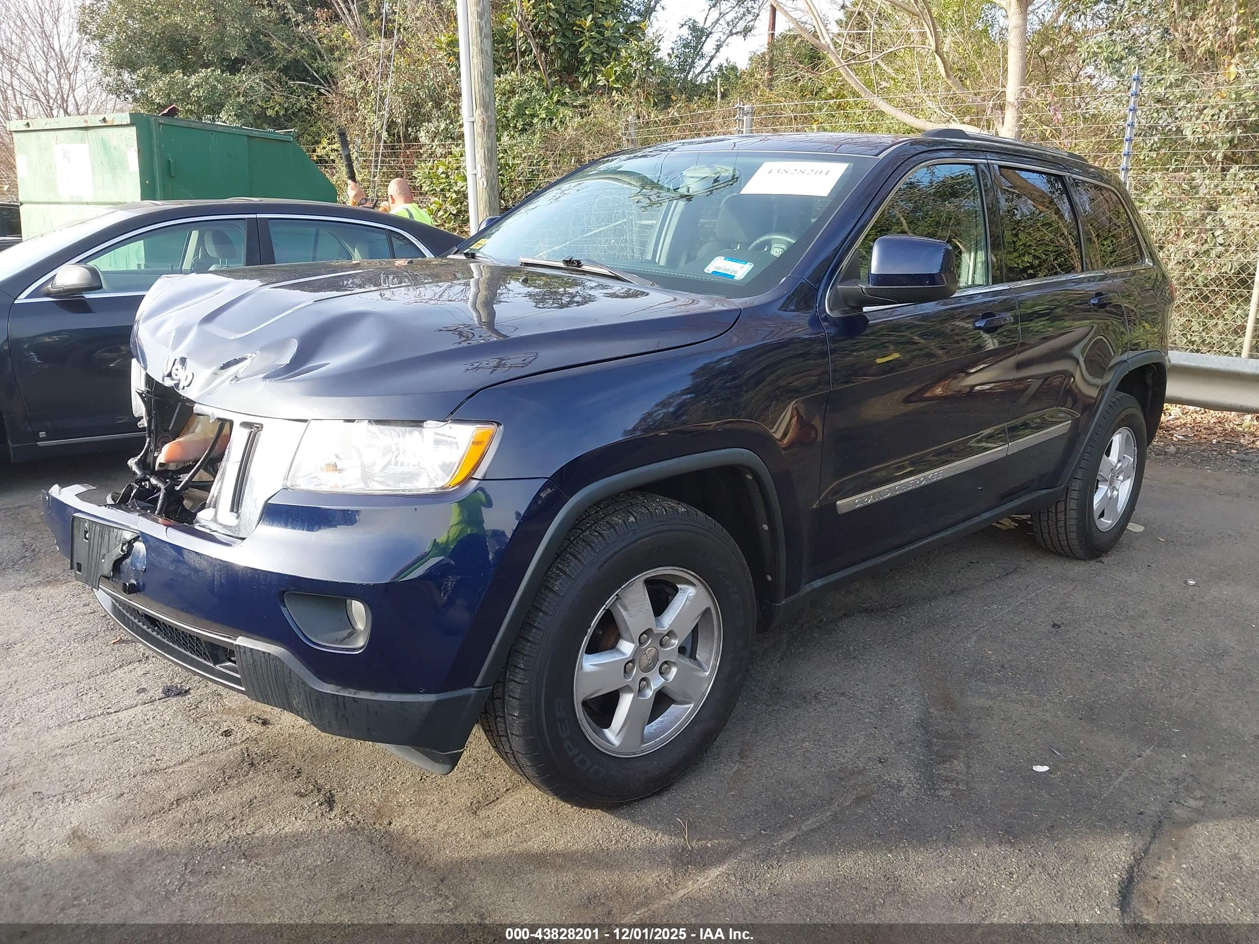 JEEP GRAND image 2