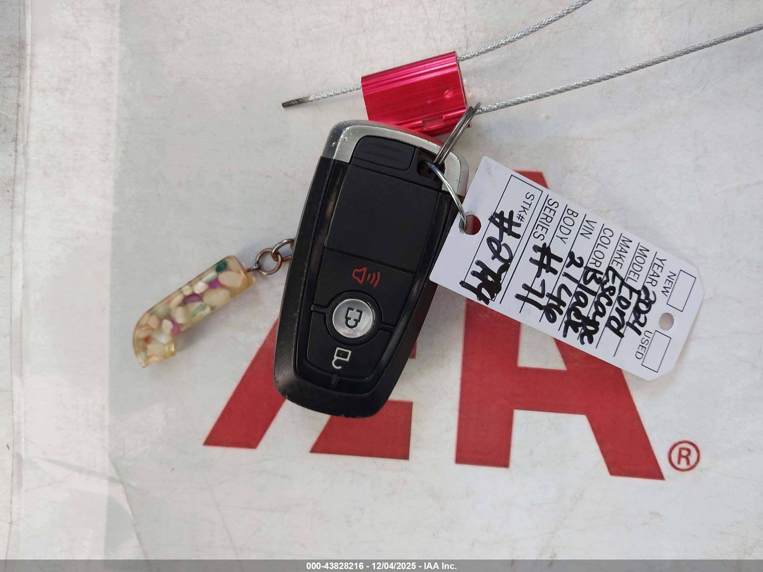 FORD ESCAPE image 11