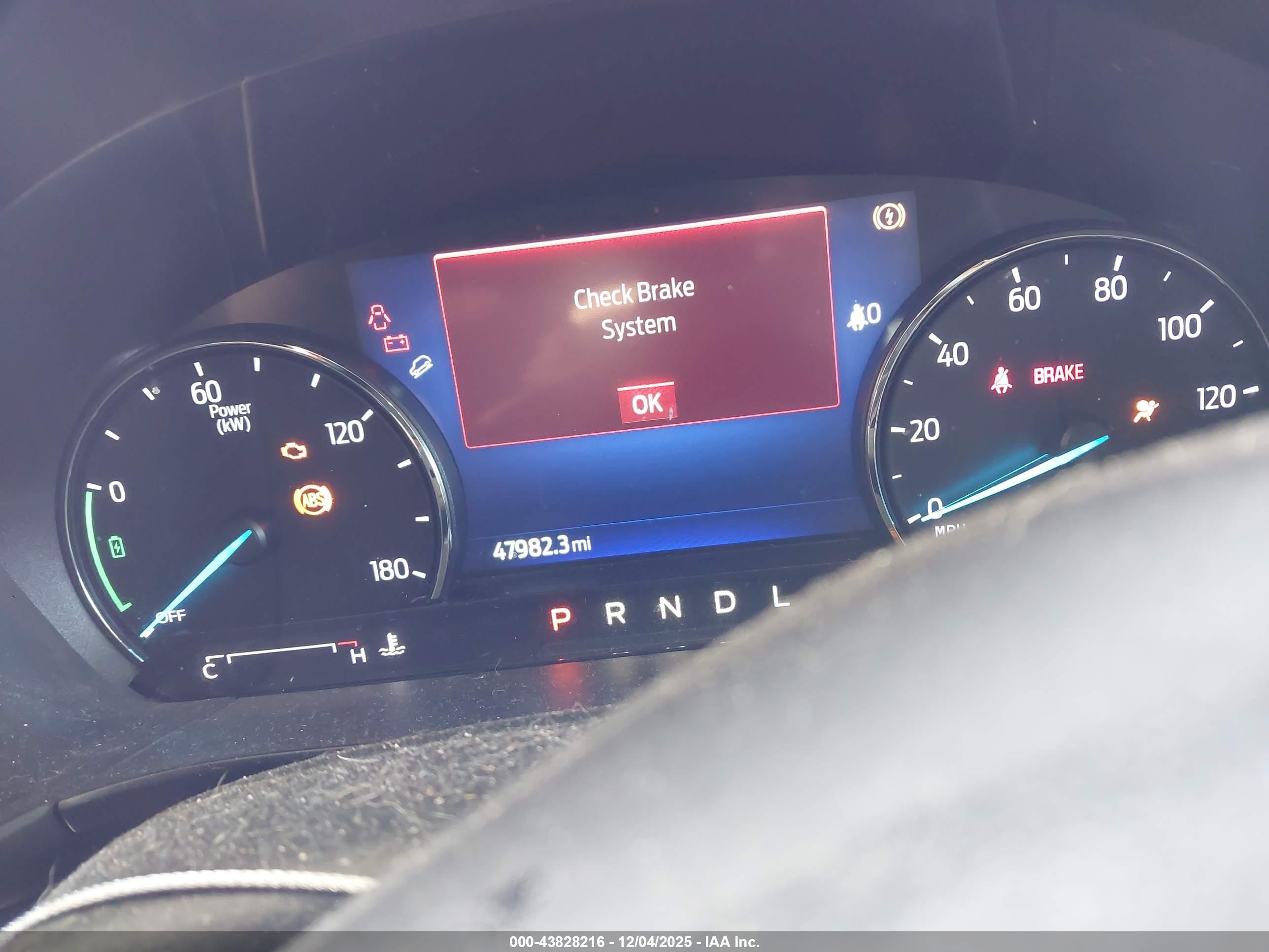 FORD ESCAPE image 7