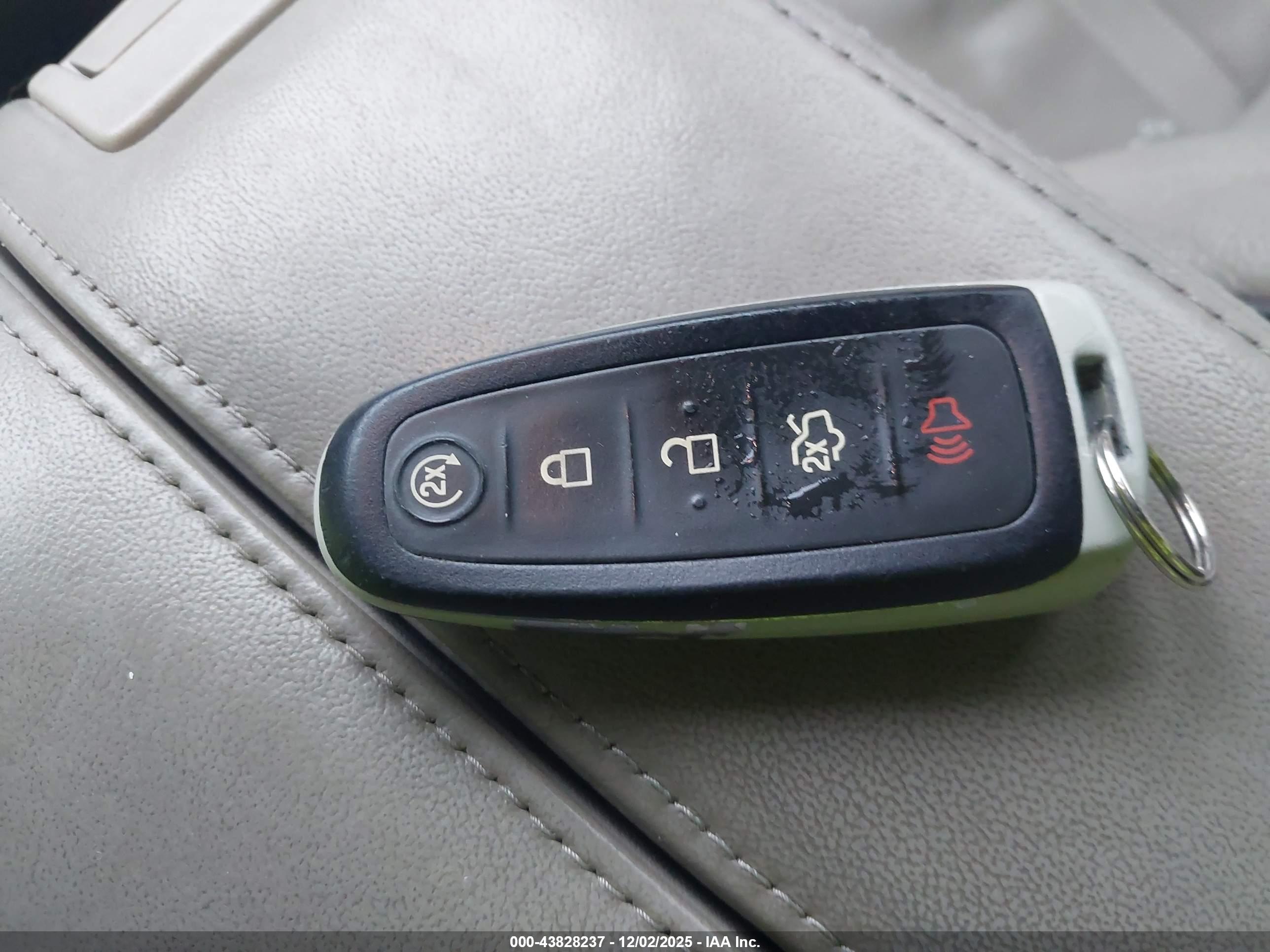 LINCOLN MKX image 11