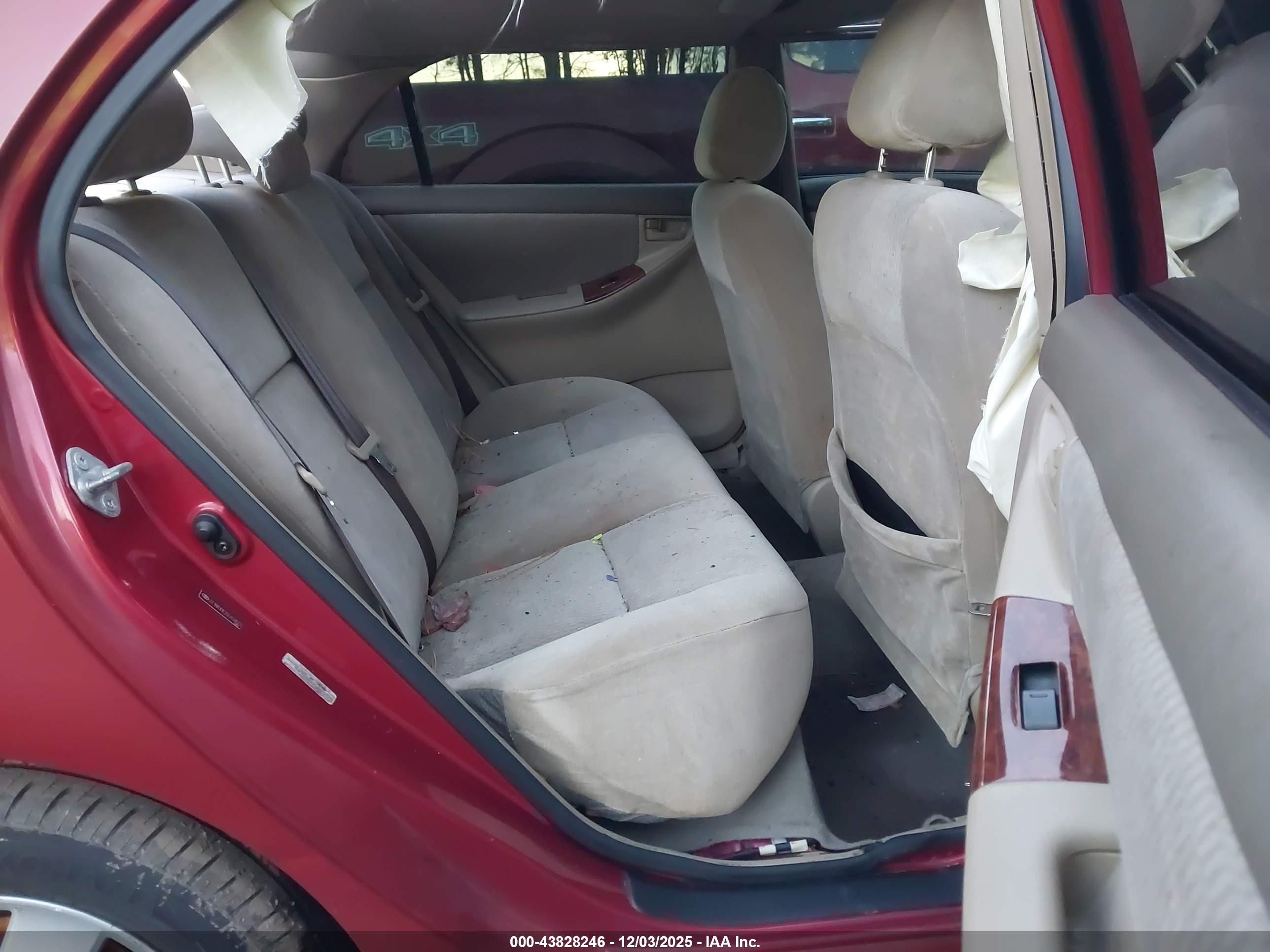 TOYOTA COROLLA image 8