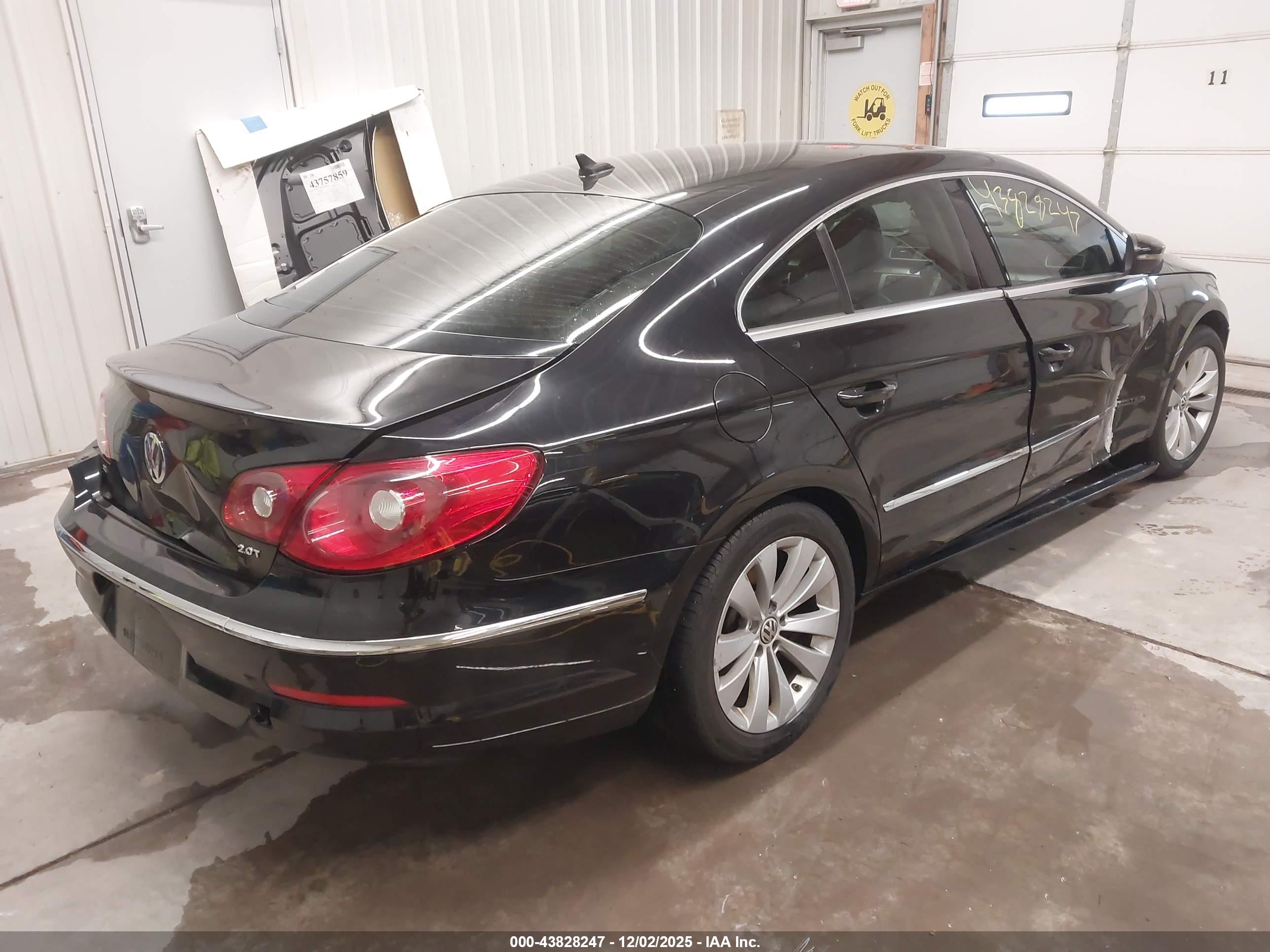 VOLKSWAGEN CC image 4