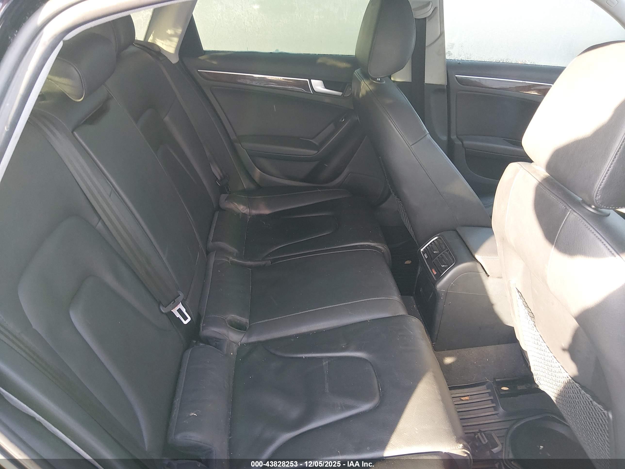 AUDI A4 image 8