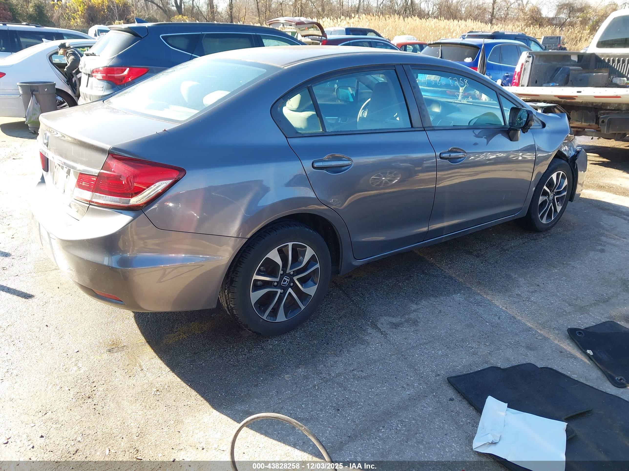 HONDA CIVIC image 4