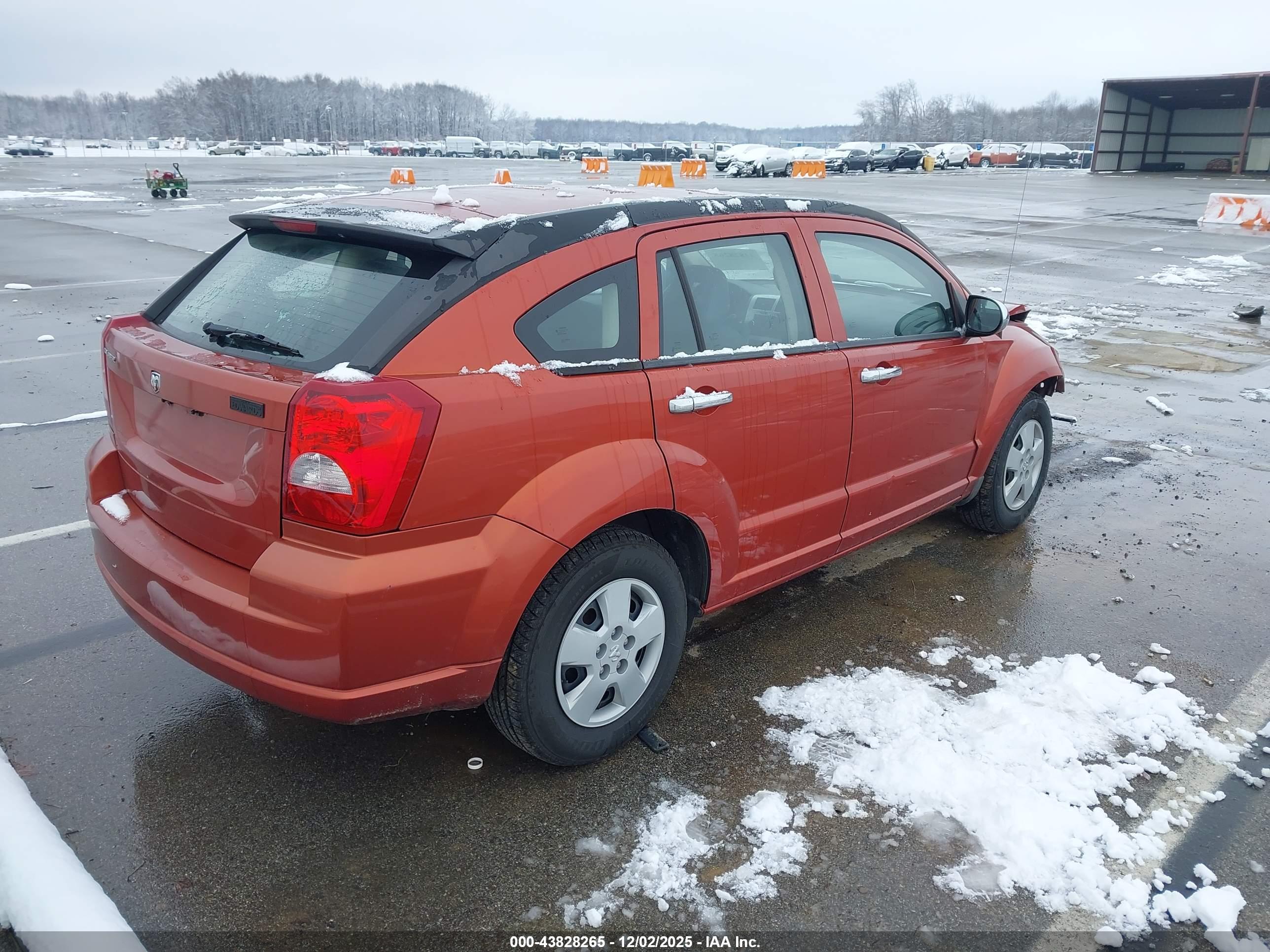 DODGE CALIBER image 4