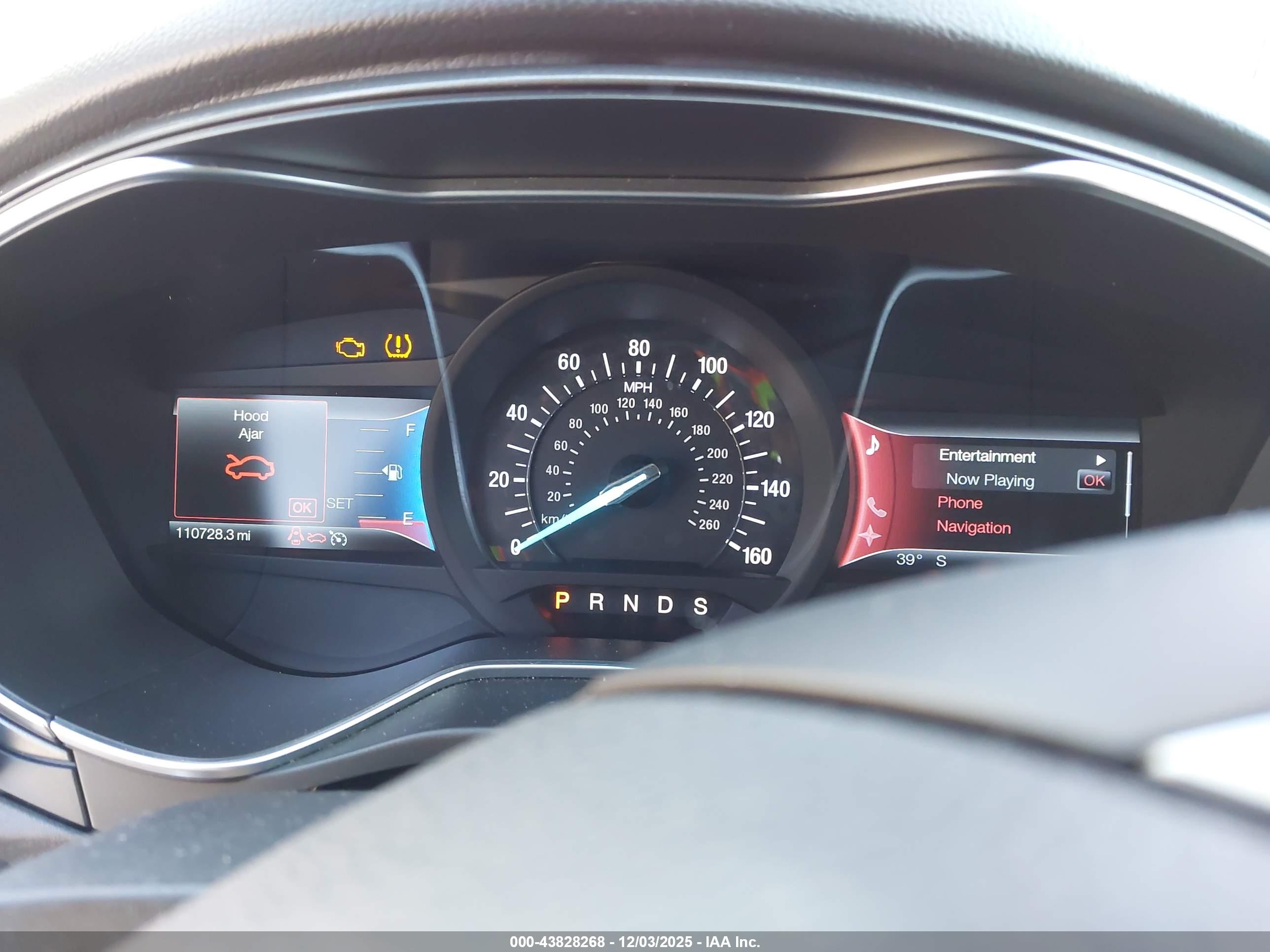 FORD FUSION image 7