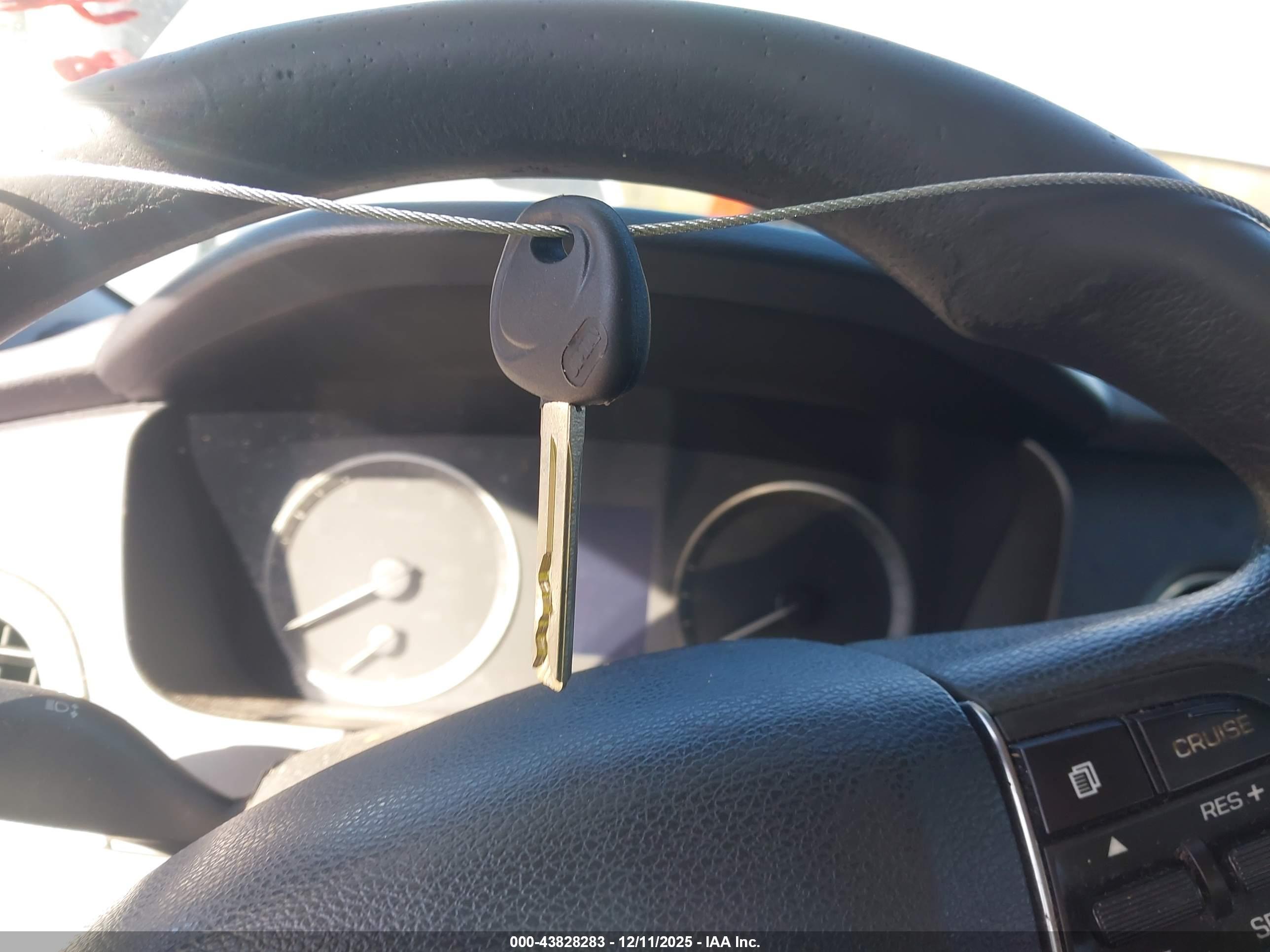 HYUNDAI SONATA image 11