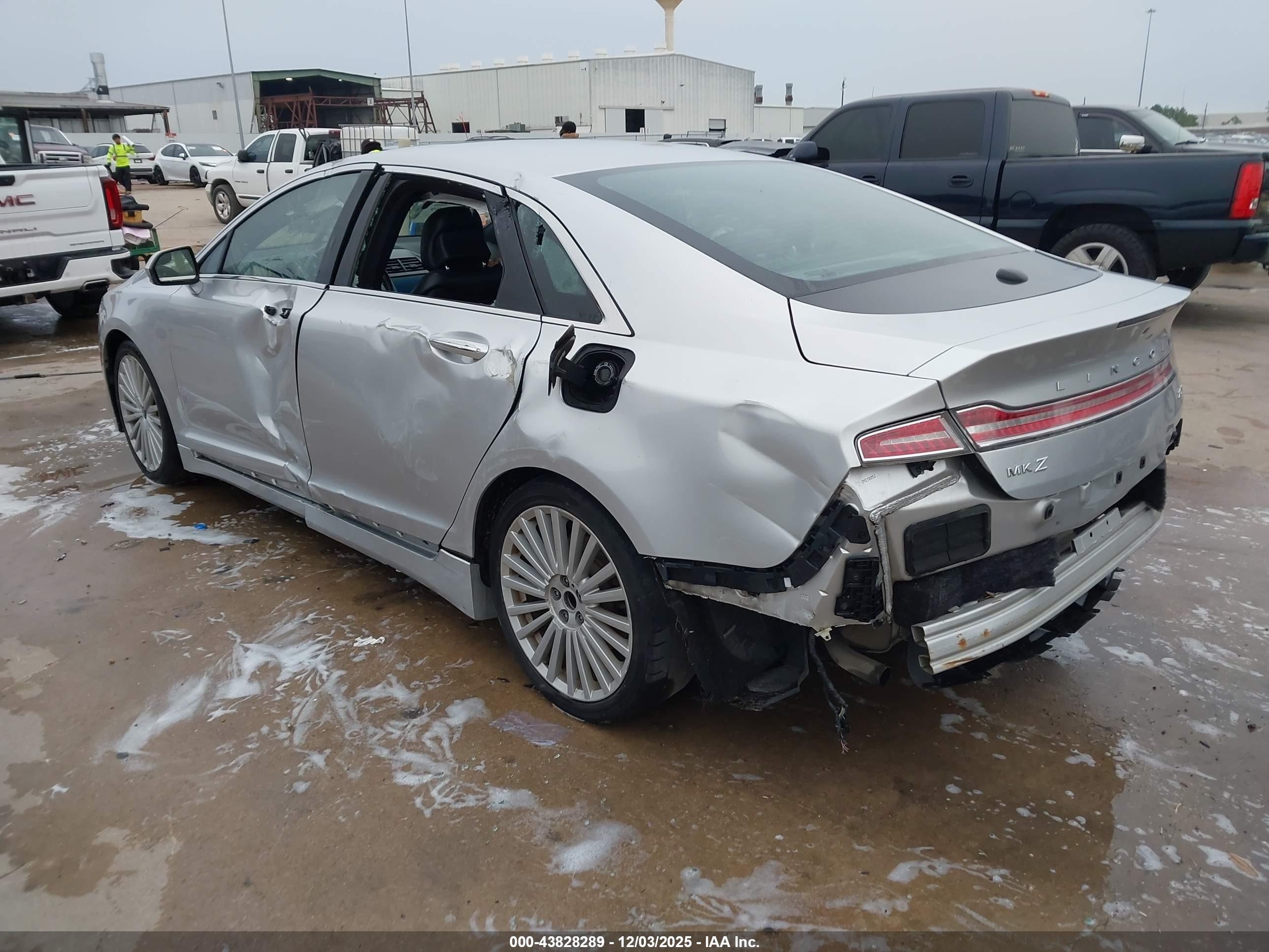 LINCOLN MKZ image 3