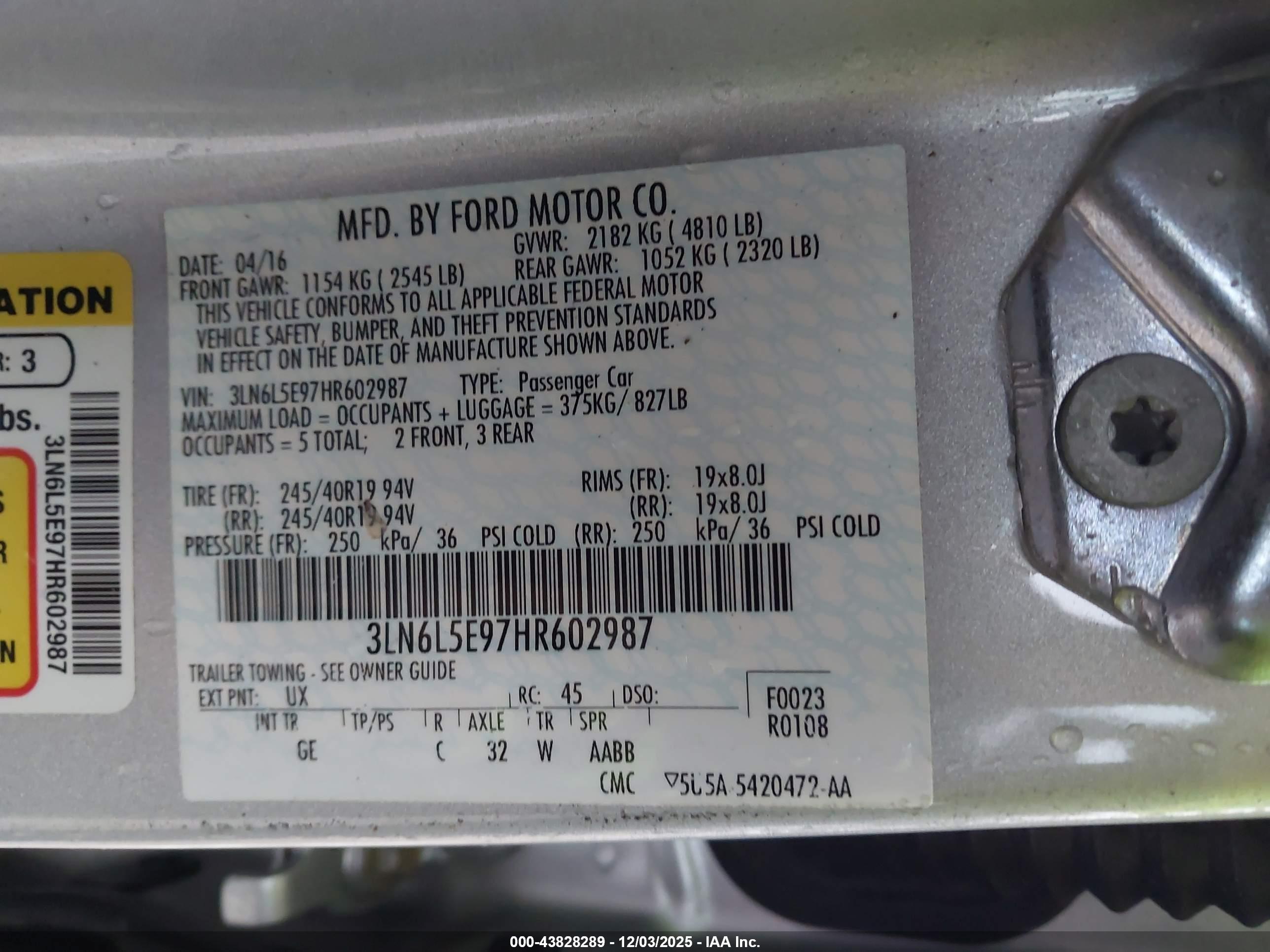 LINCOLN MKZ image 9