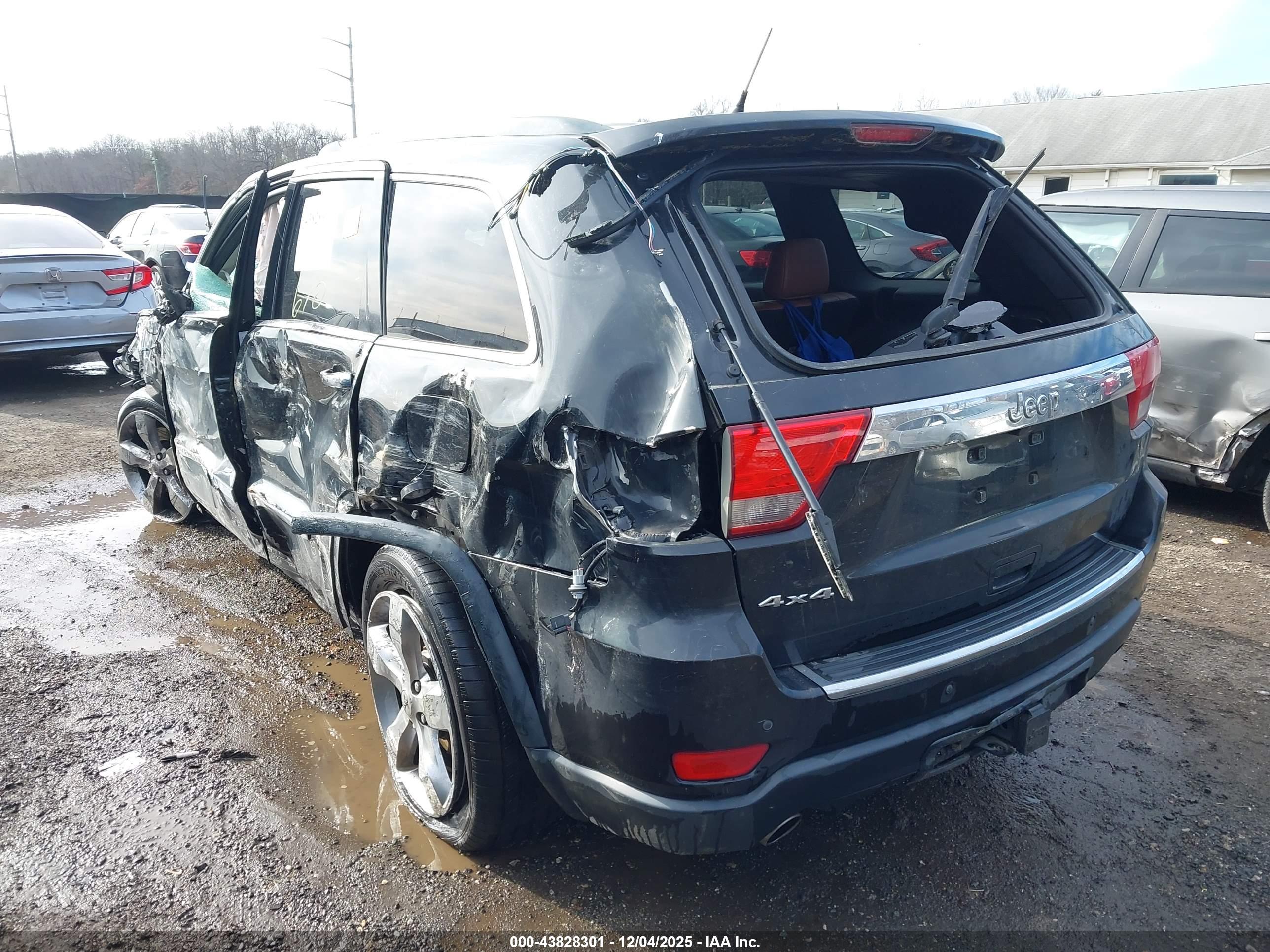 JEEP GRAND image 3