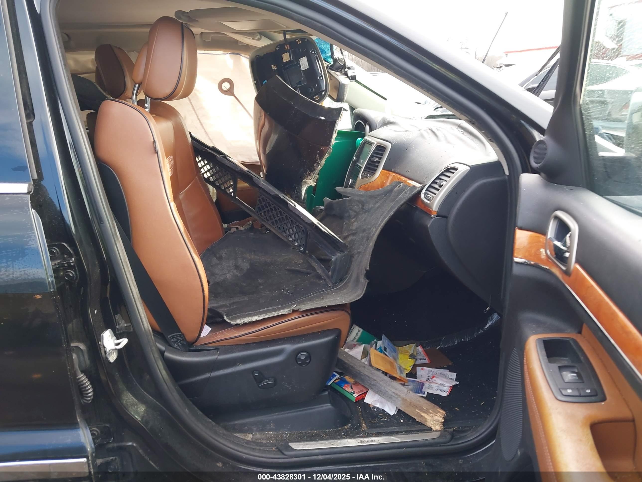 JEEP GRAND image 5