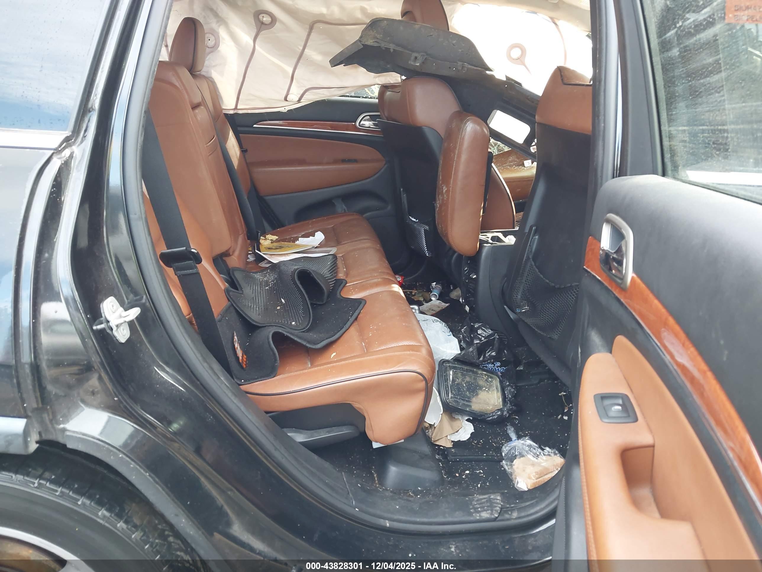 JEEP GRAND image 8