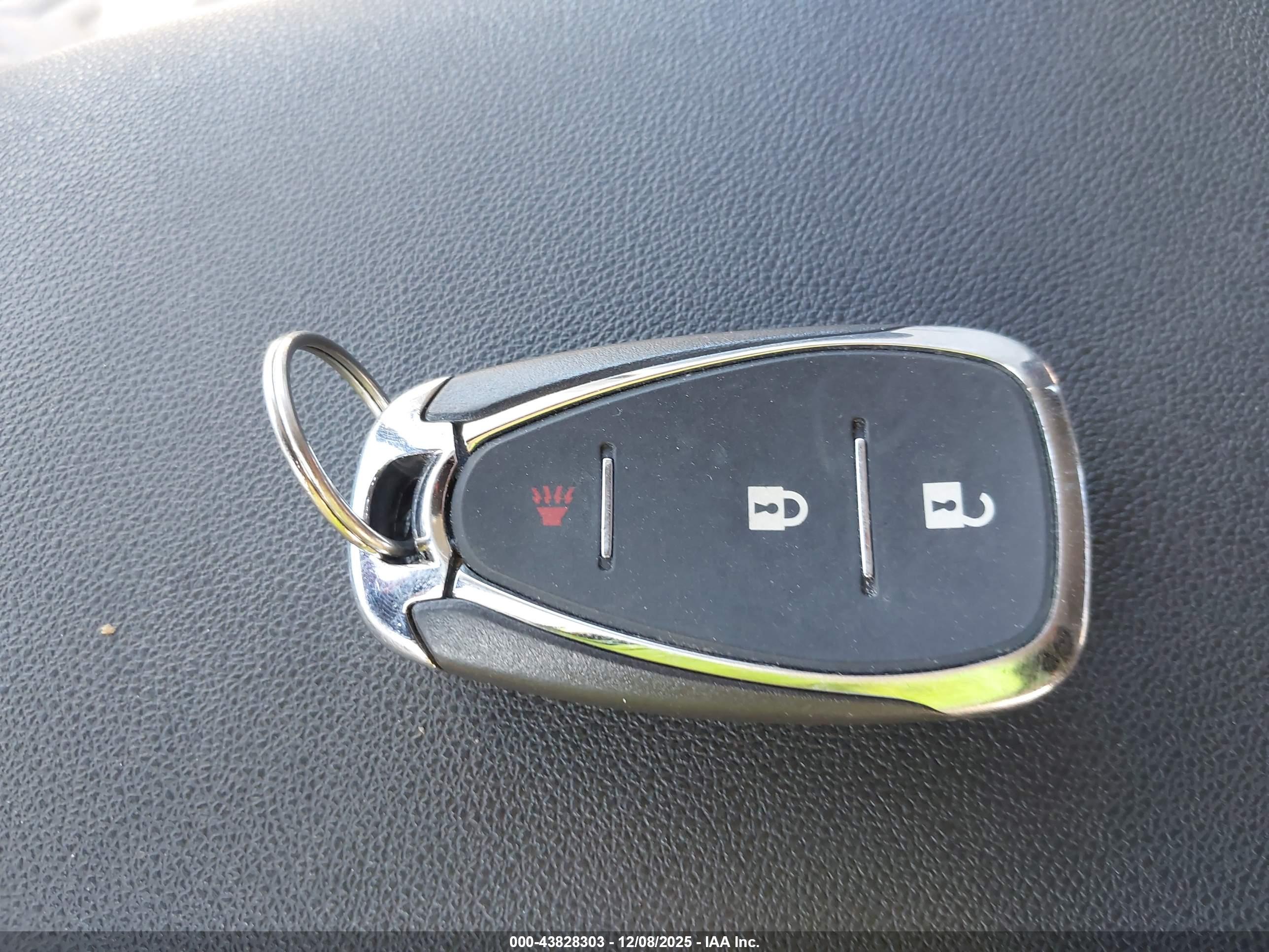 CHEVROLET EQUINOX image 11