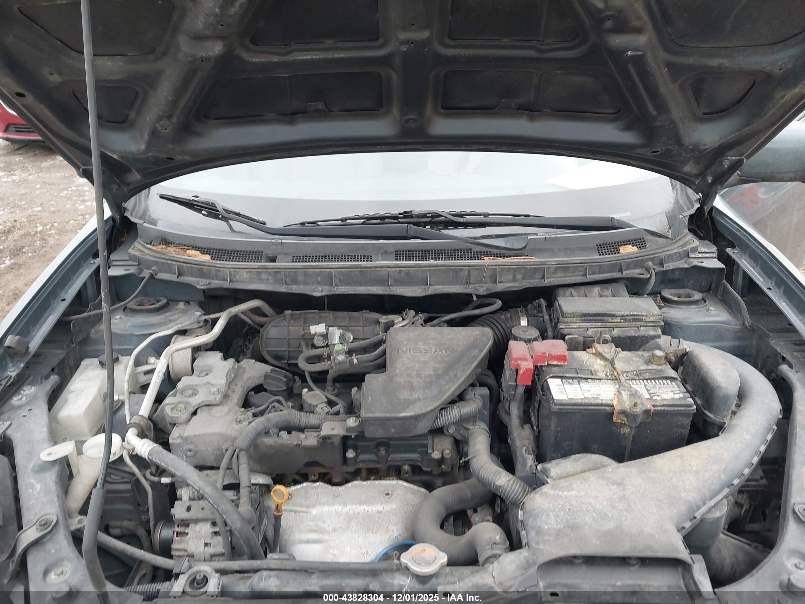 NISSAN ROGUE image 10